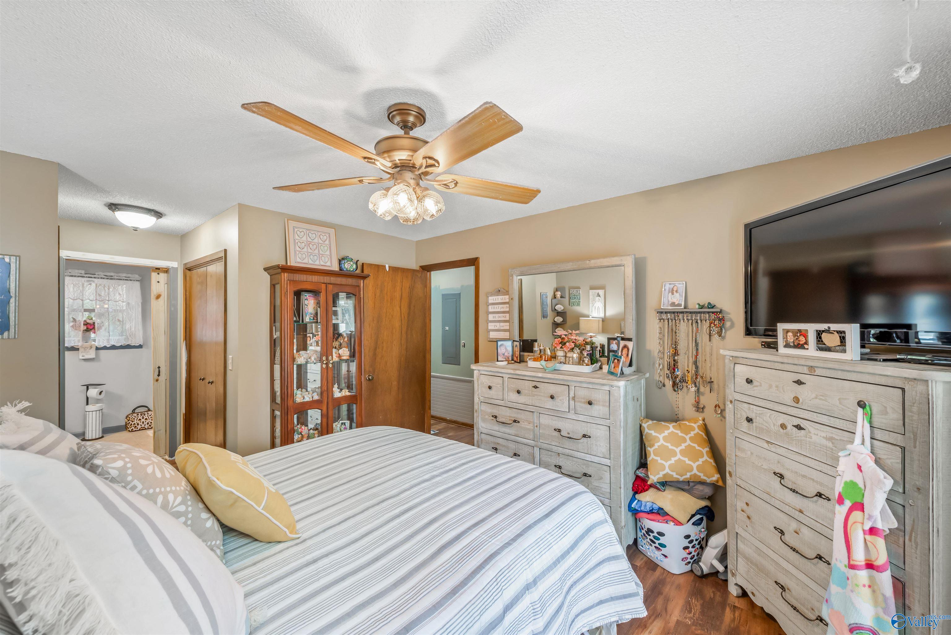 76 County Road 233