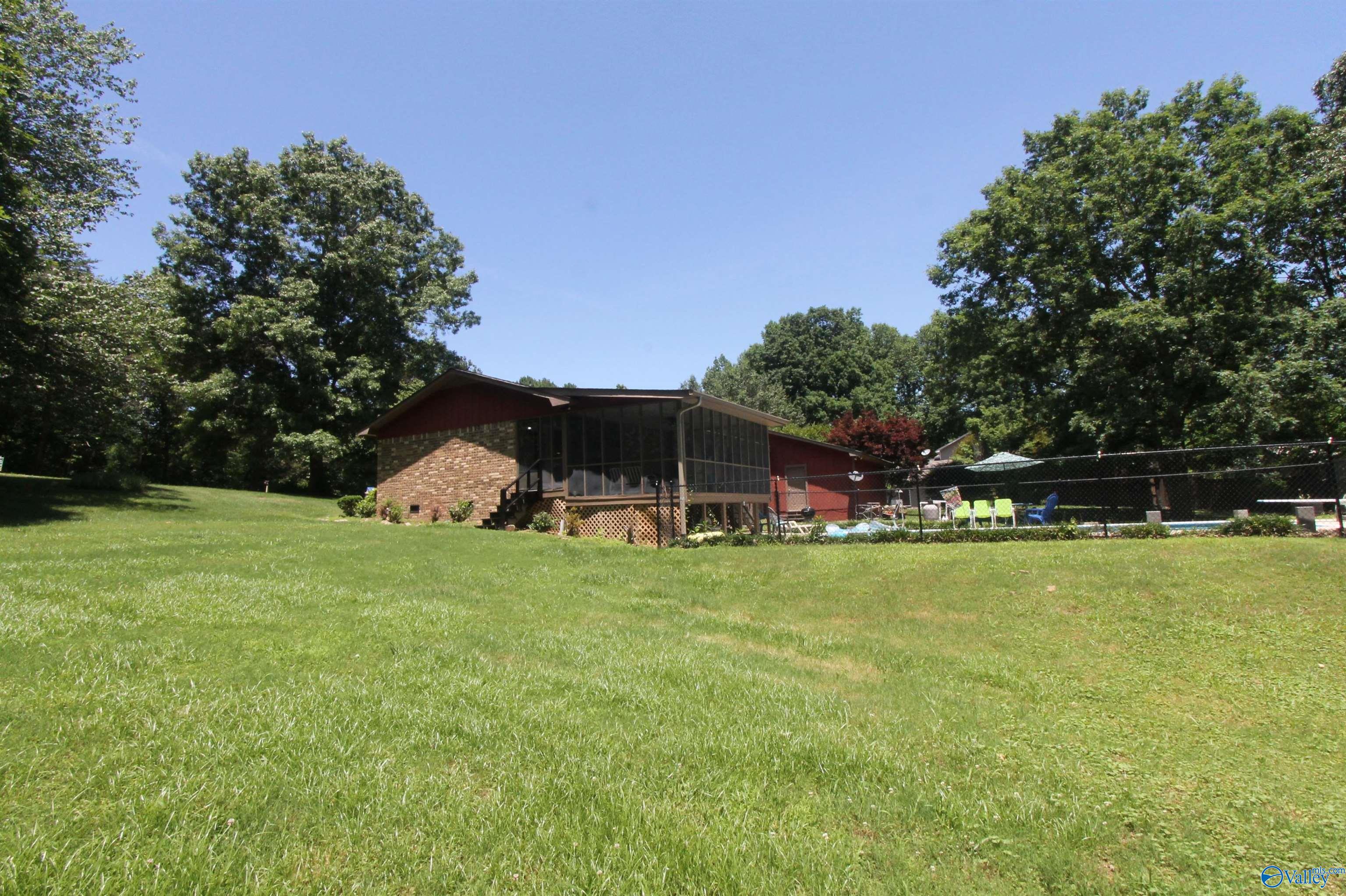 76 County Road 233