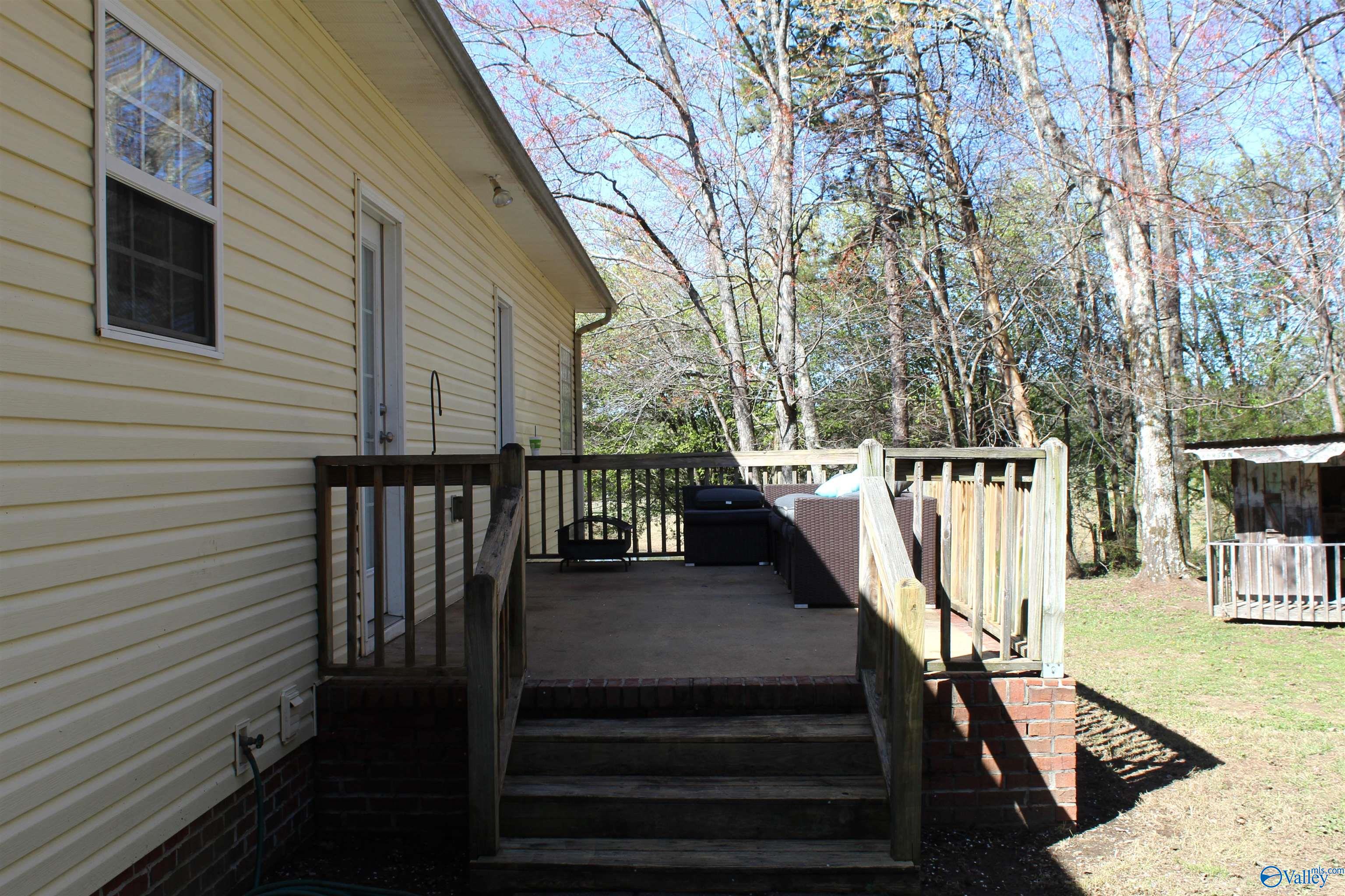 3607 Dean Road NE
