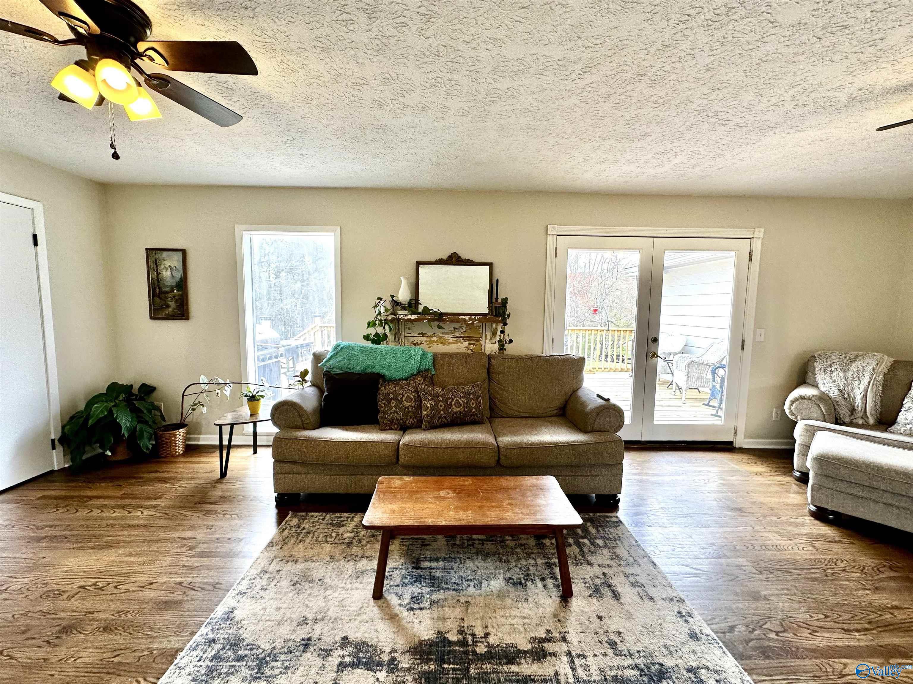 817 Dogtown Road SE