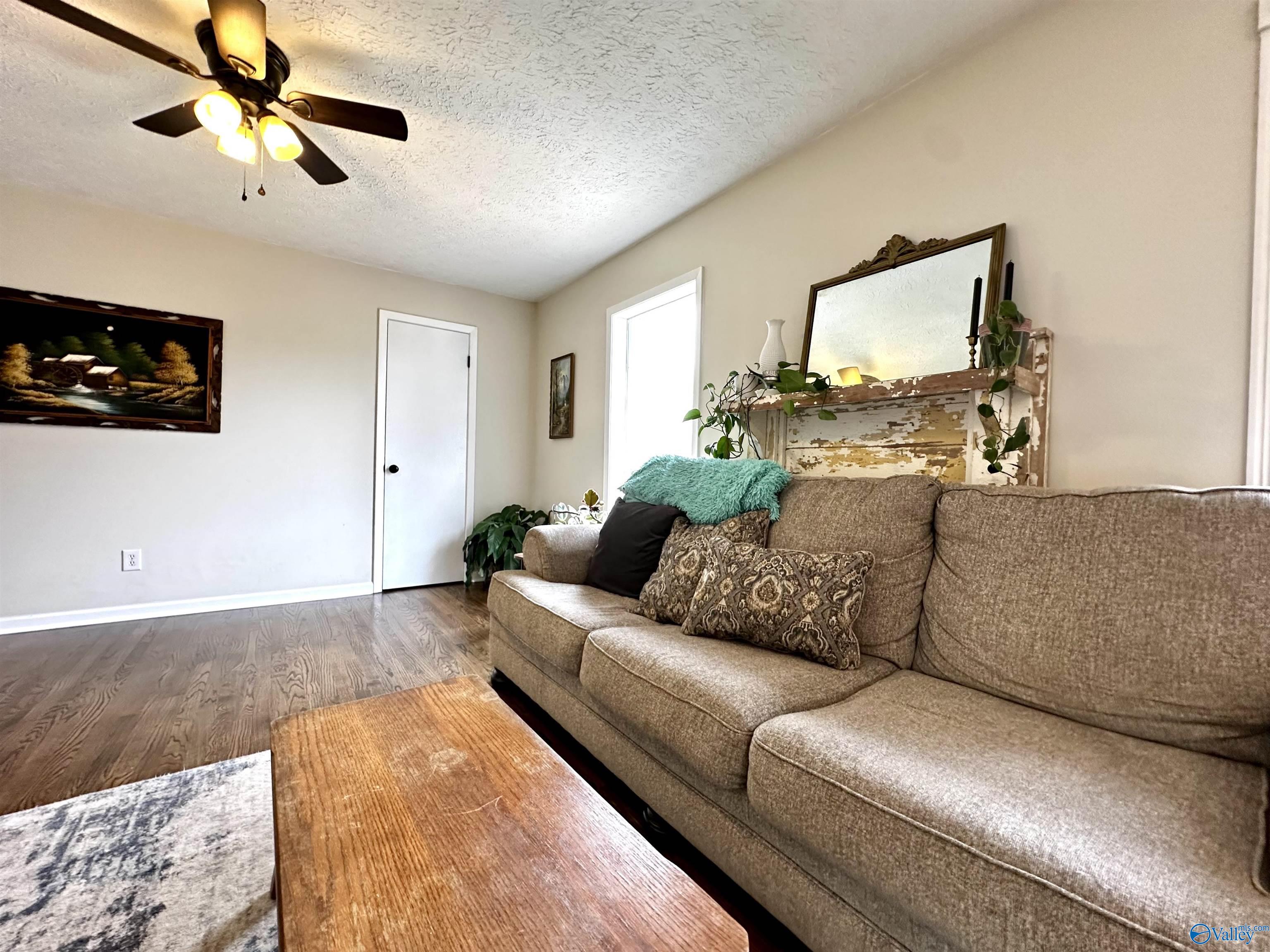 817 Dogtown Road SE