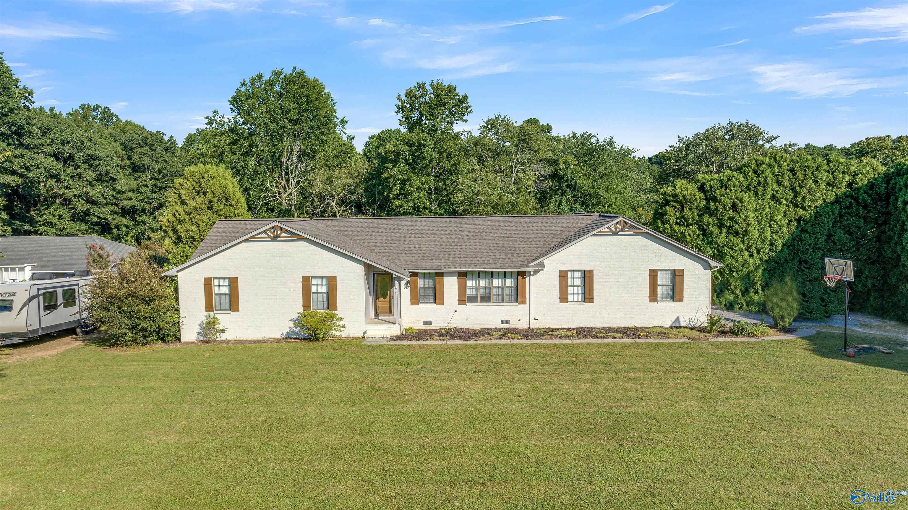 817 Dogtown Road SE