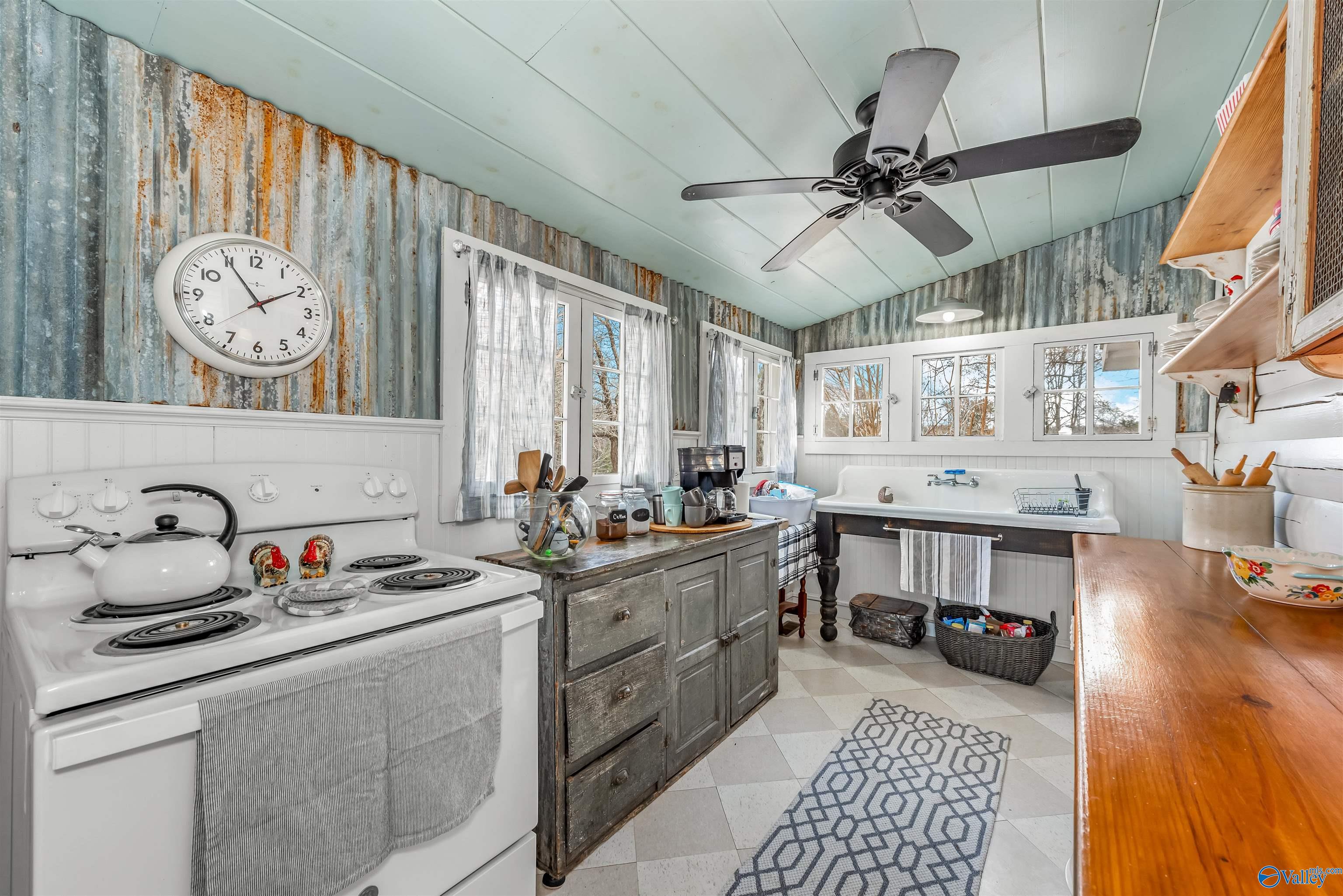 2408 County Road 631