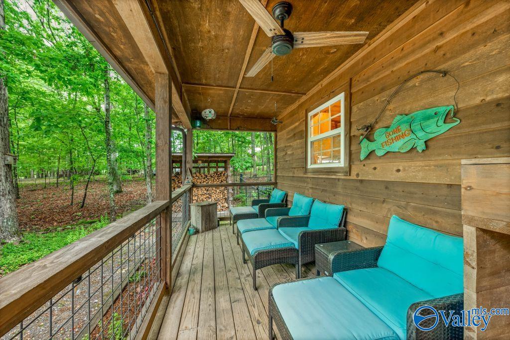 611 Cove Road