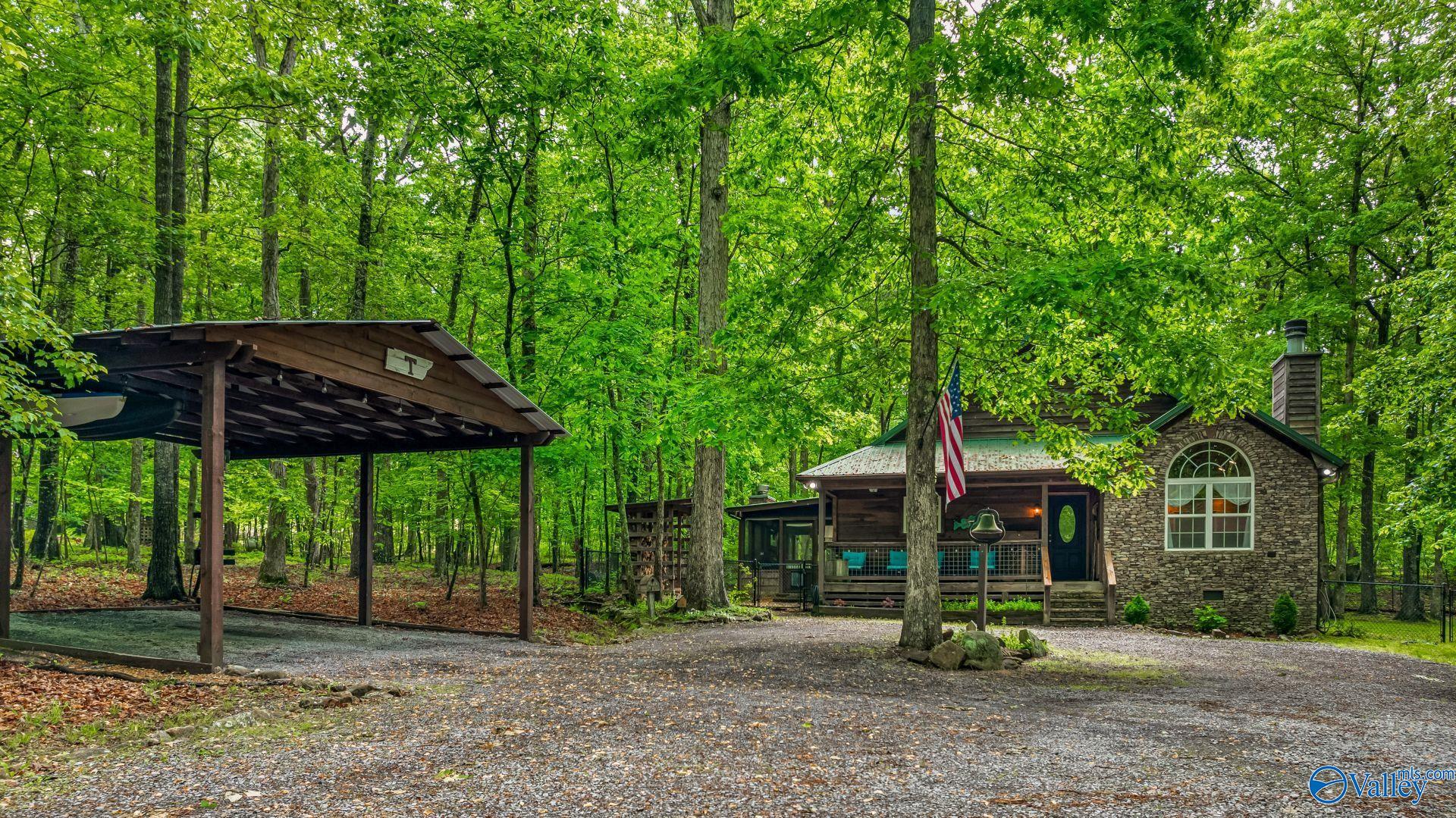 611 Cove Road