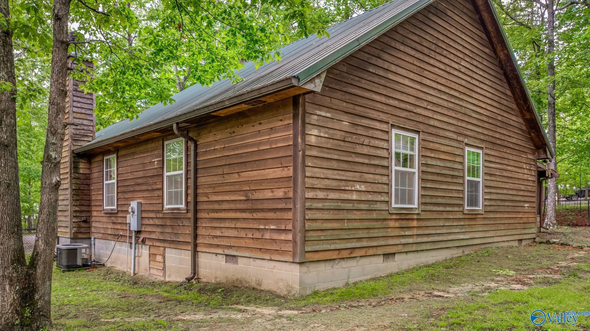 611 Cove Road