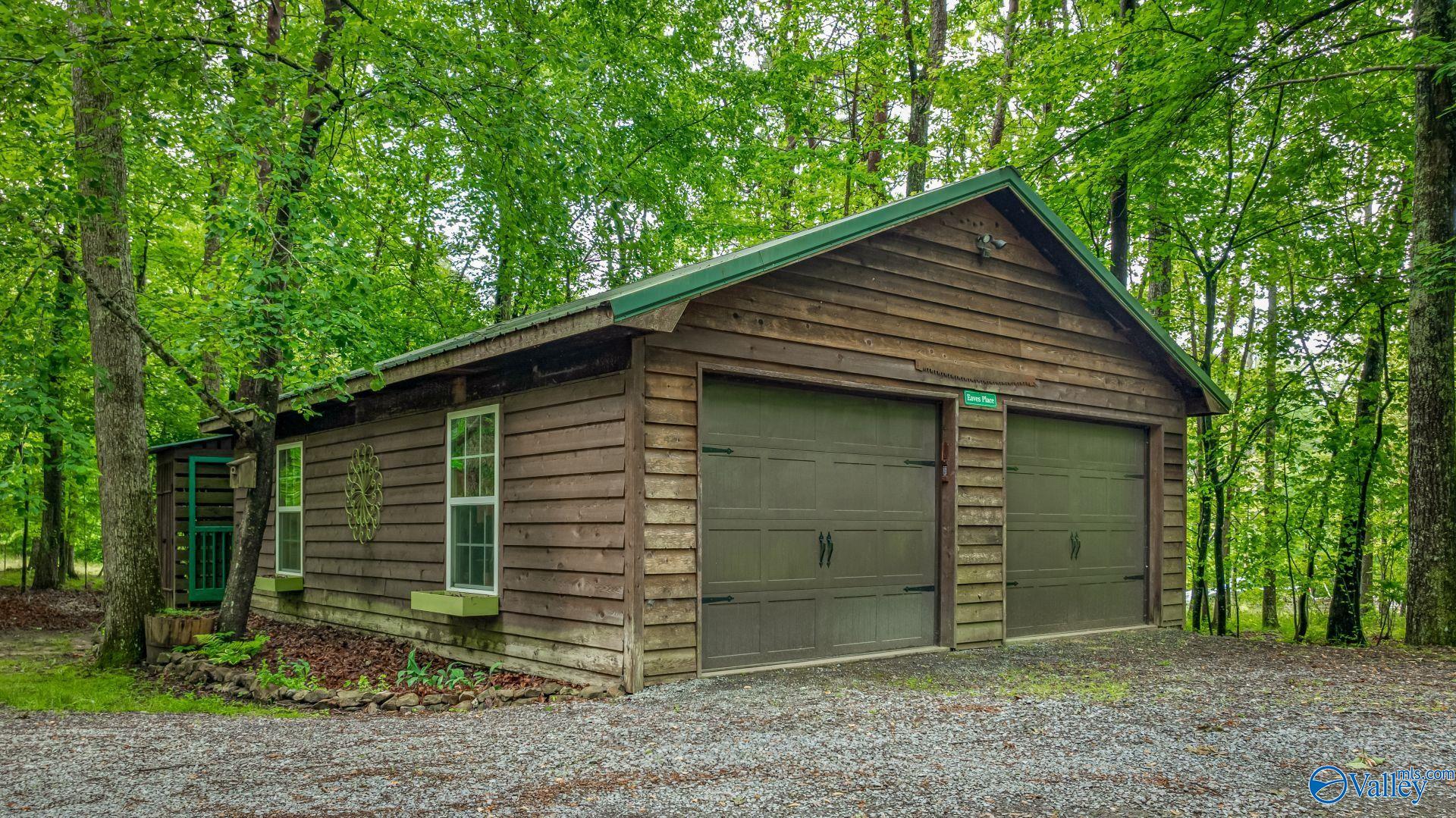 611 Cove Road