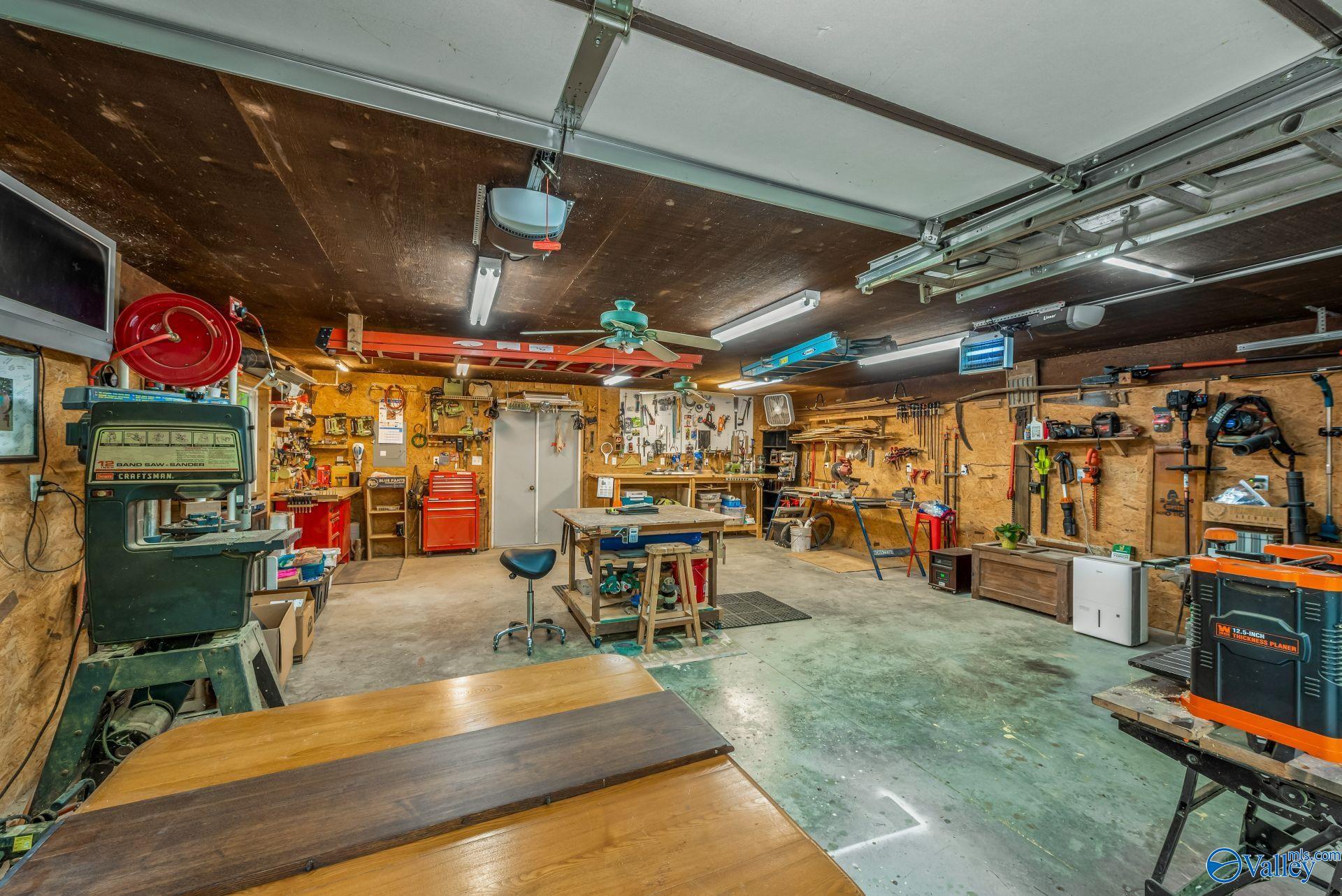 611 Cove Road