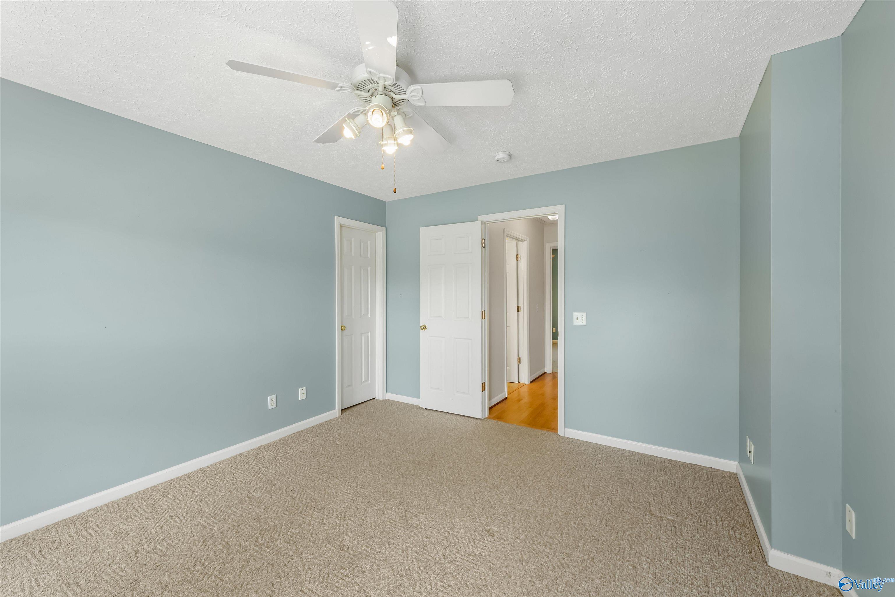 1420 Boulder Drive SE