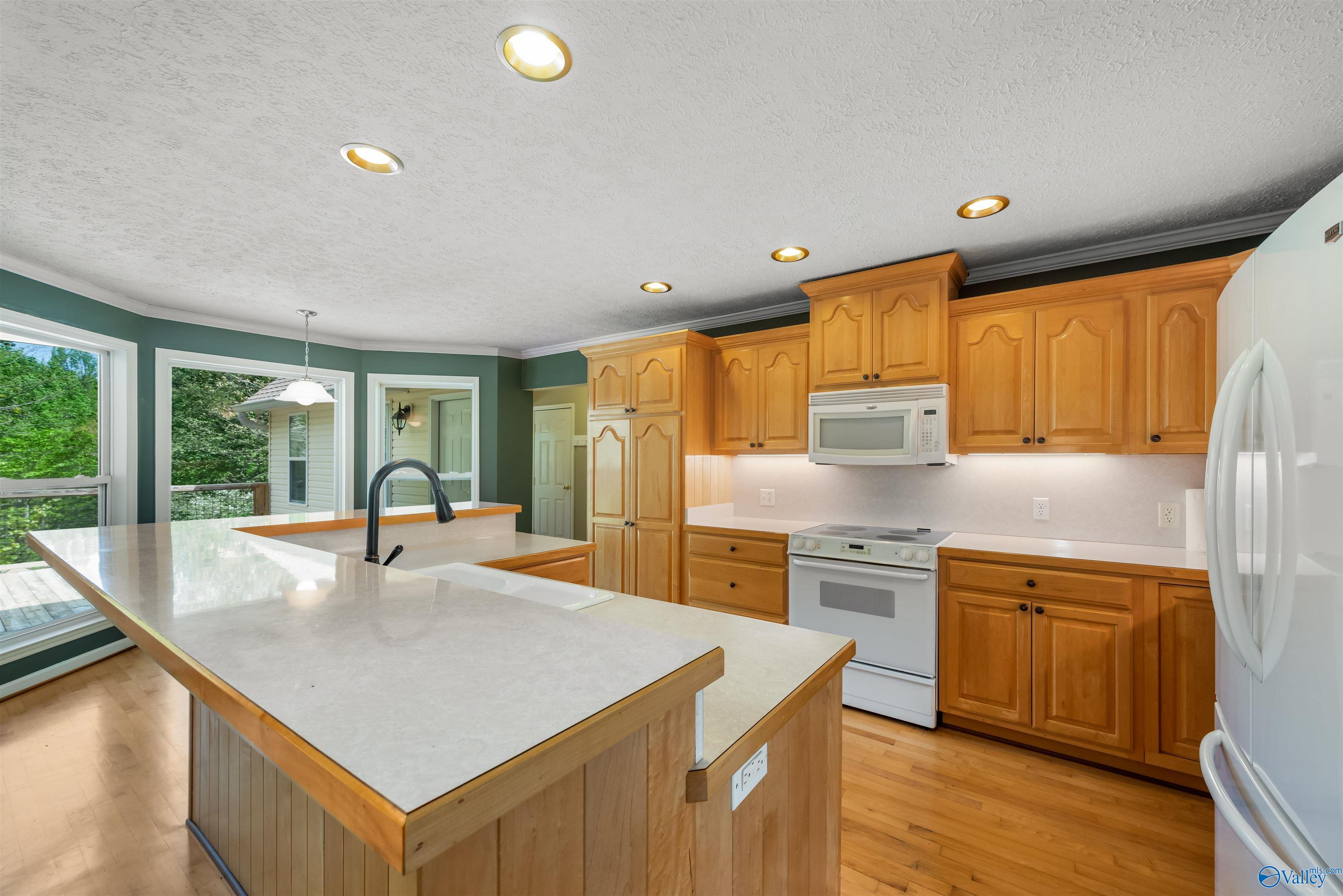 1420 Boulder Drive SE