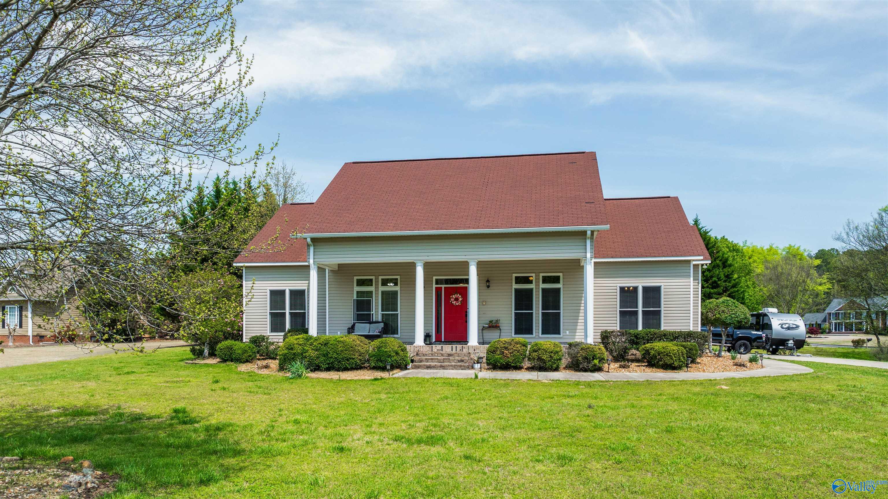 1901 Spring Drive NW
