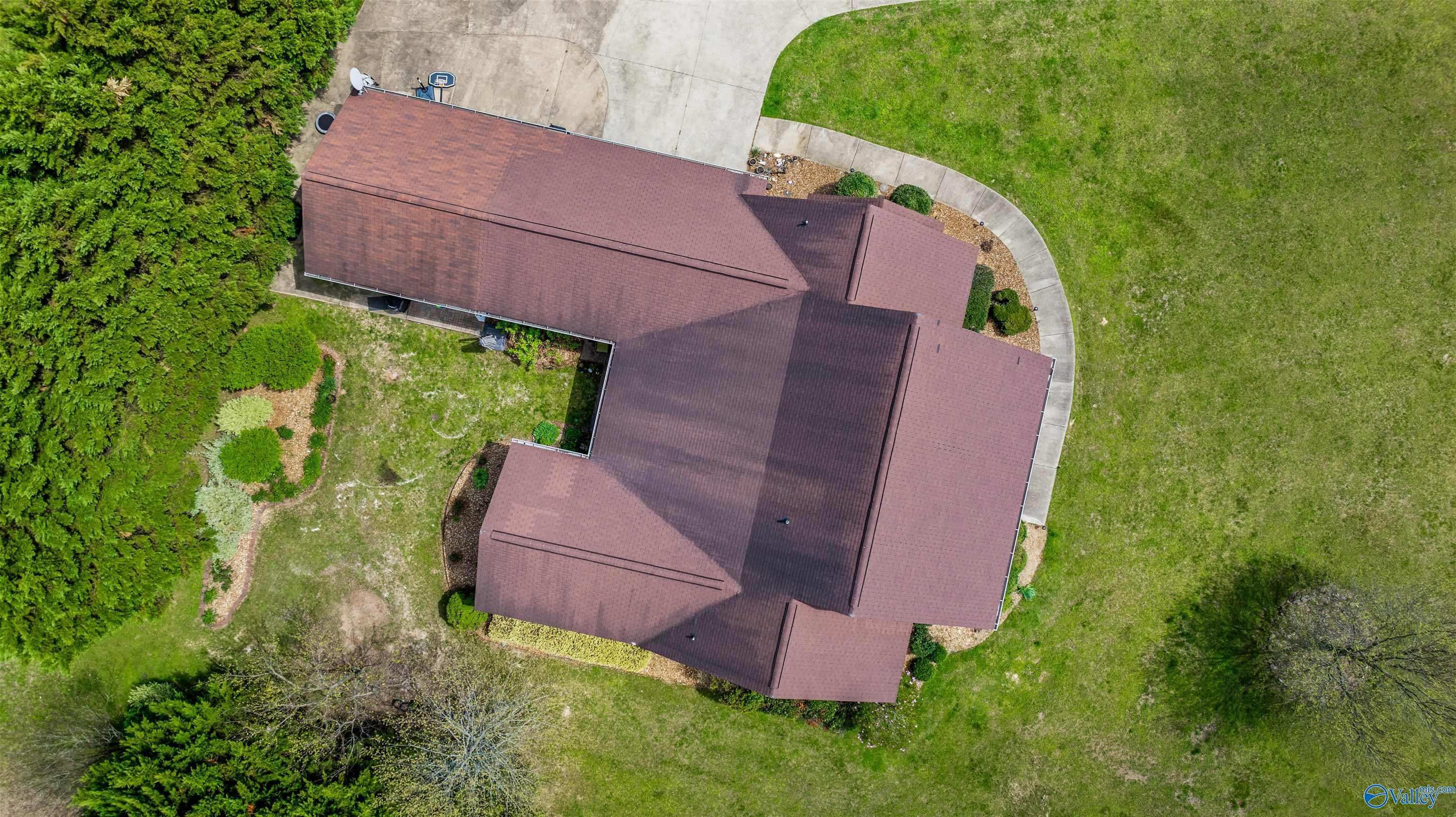 1901 Spring Drive NW