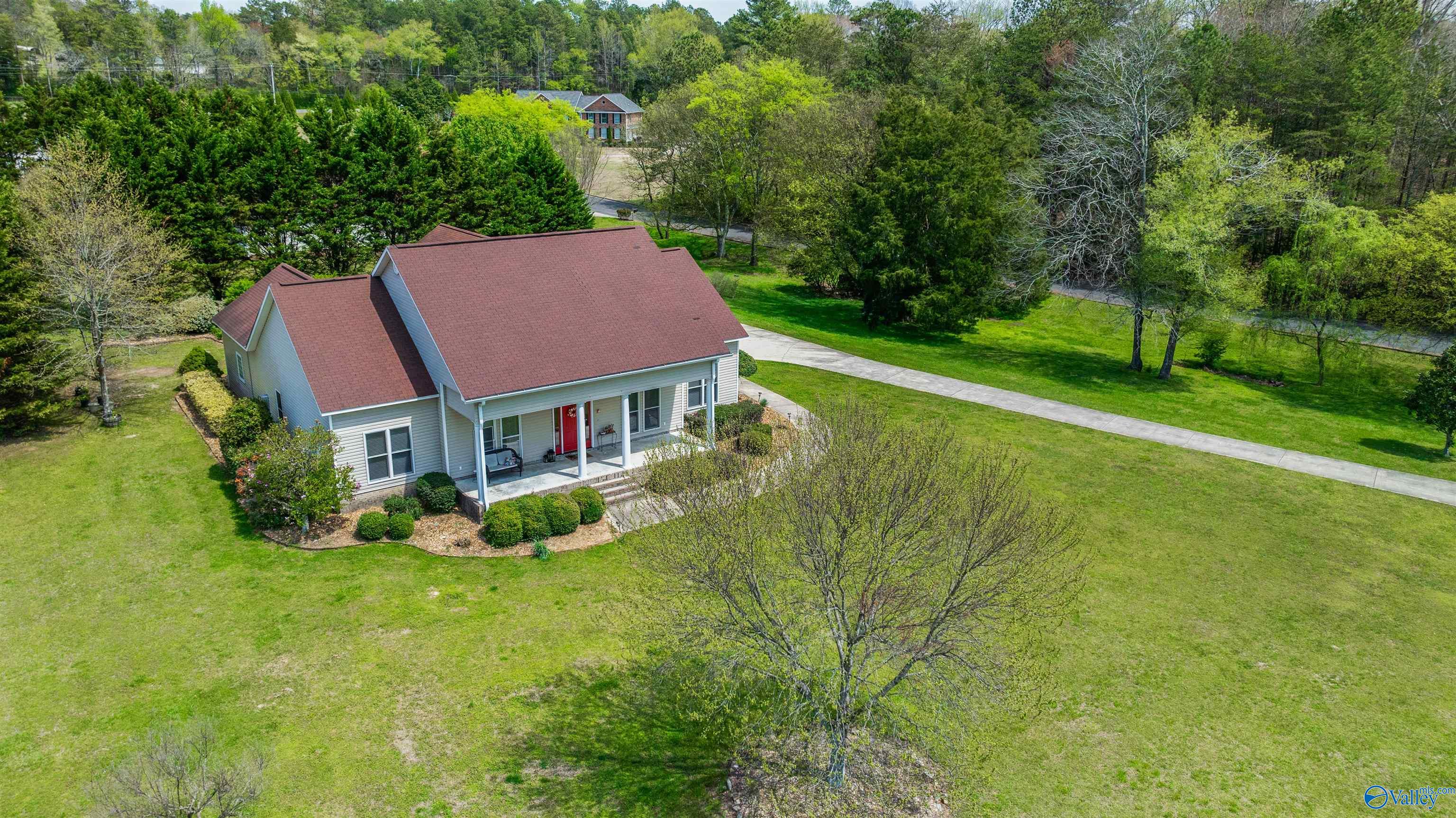 1901 Spring Drive NW