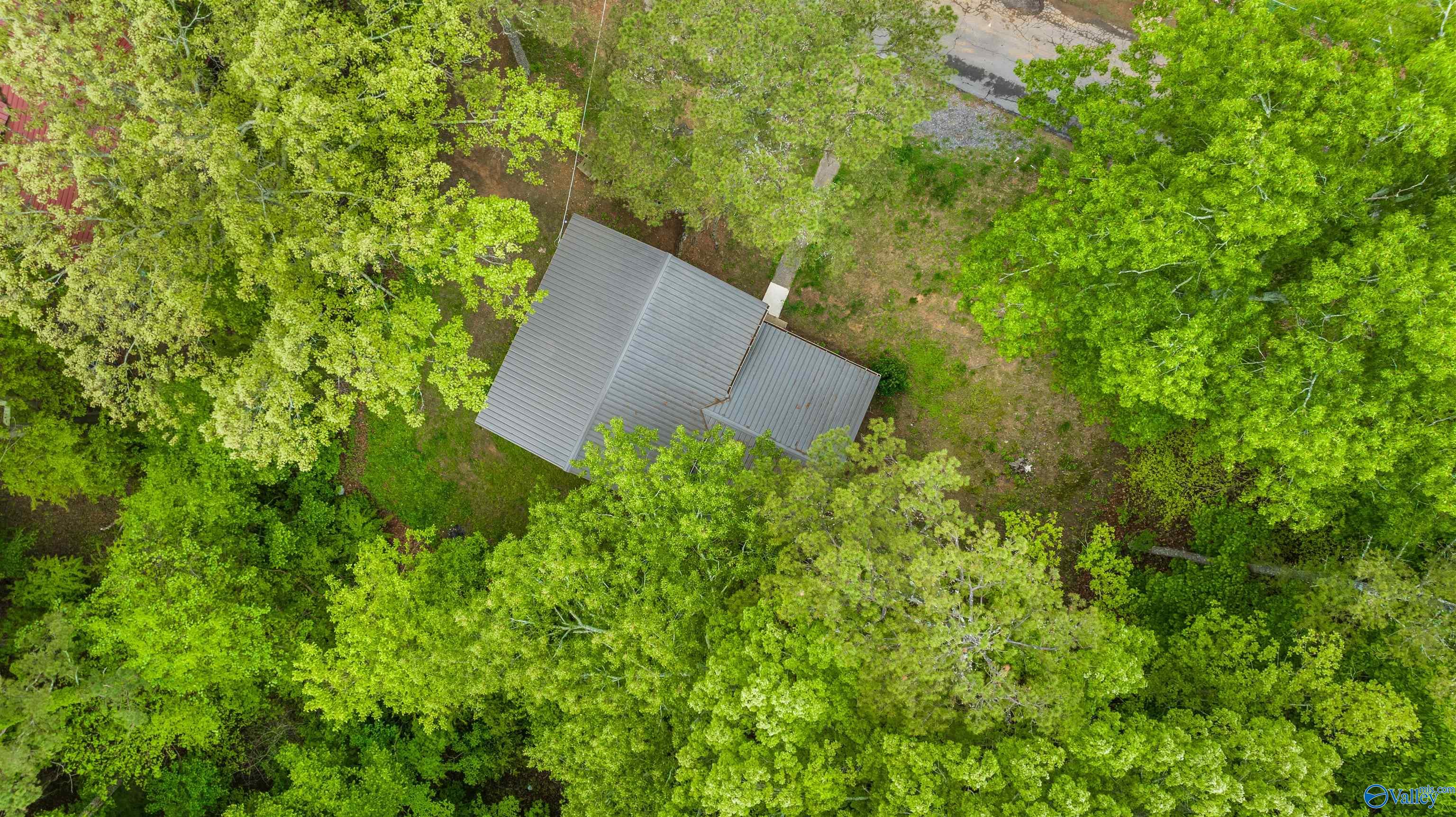 320 Horseshoe Circle SW