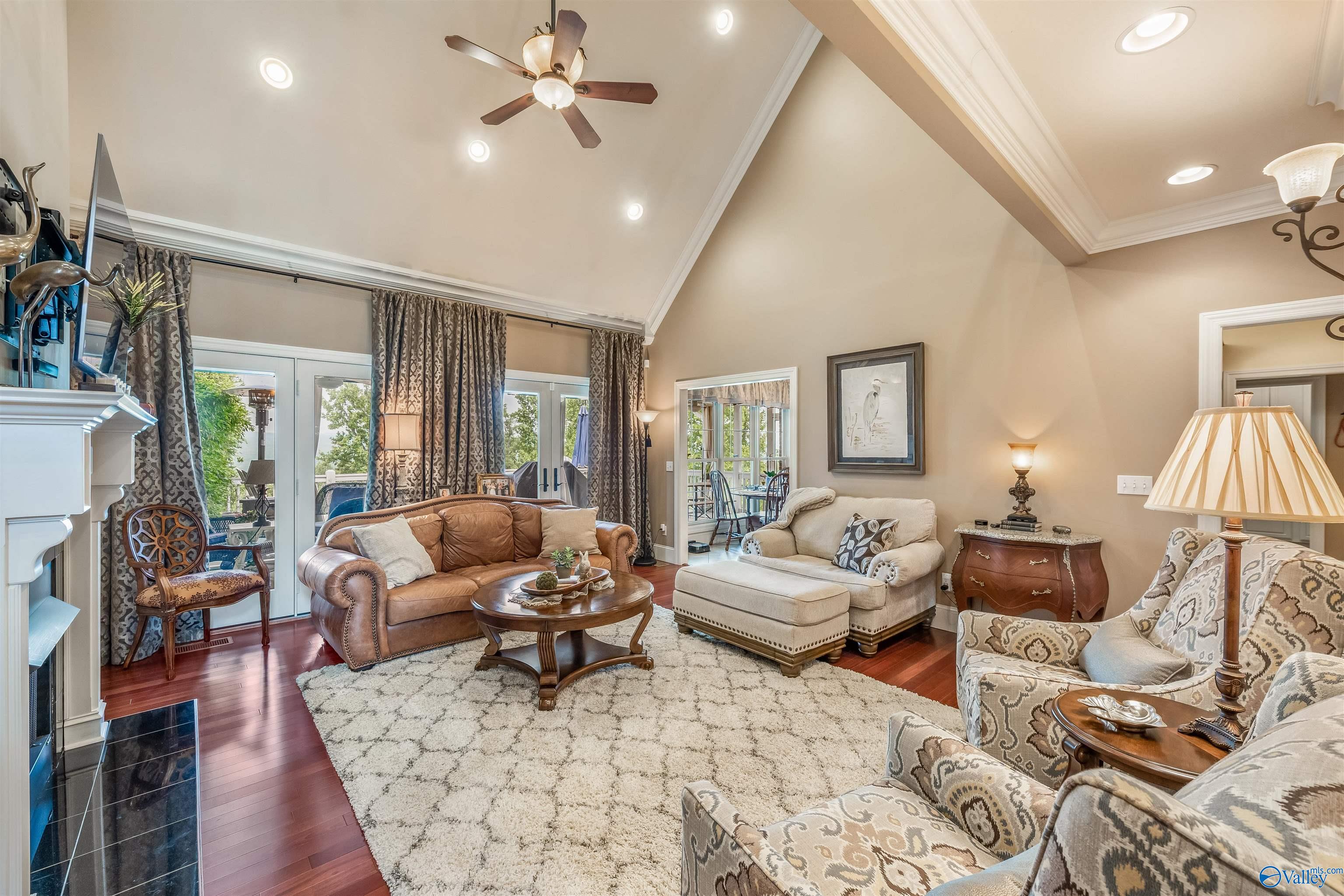 407 County Road 1027