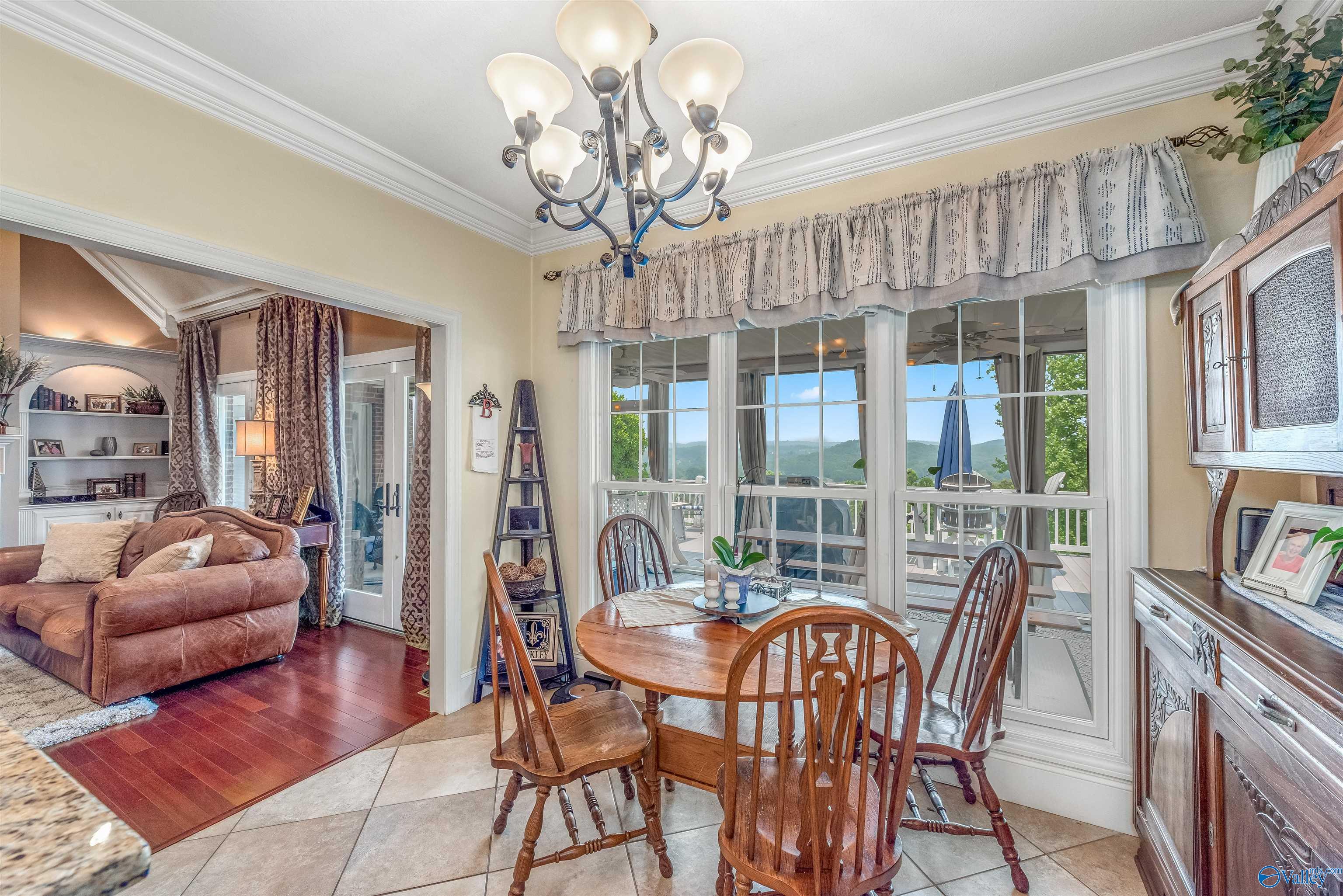 407 County Road 1027