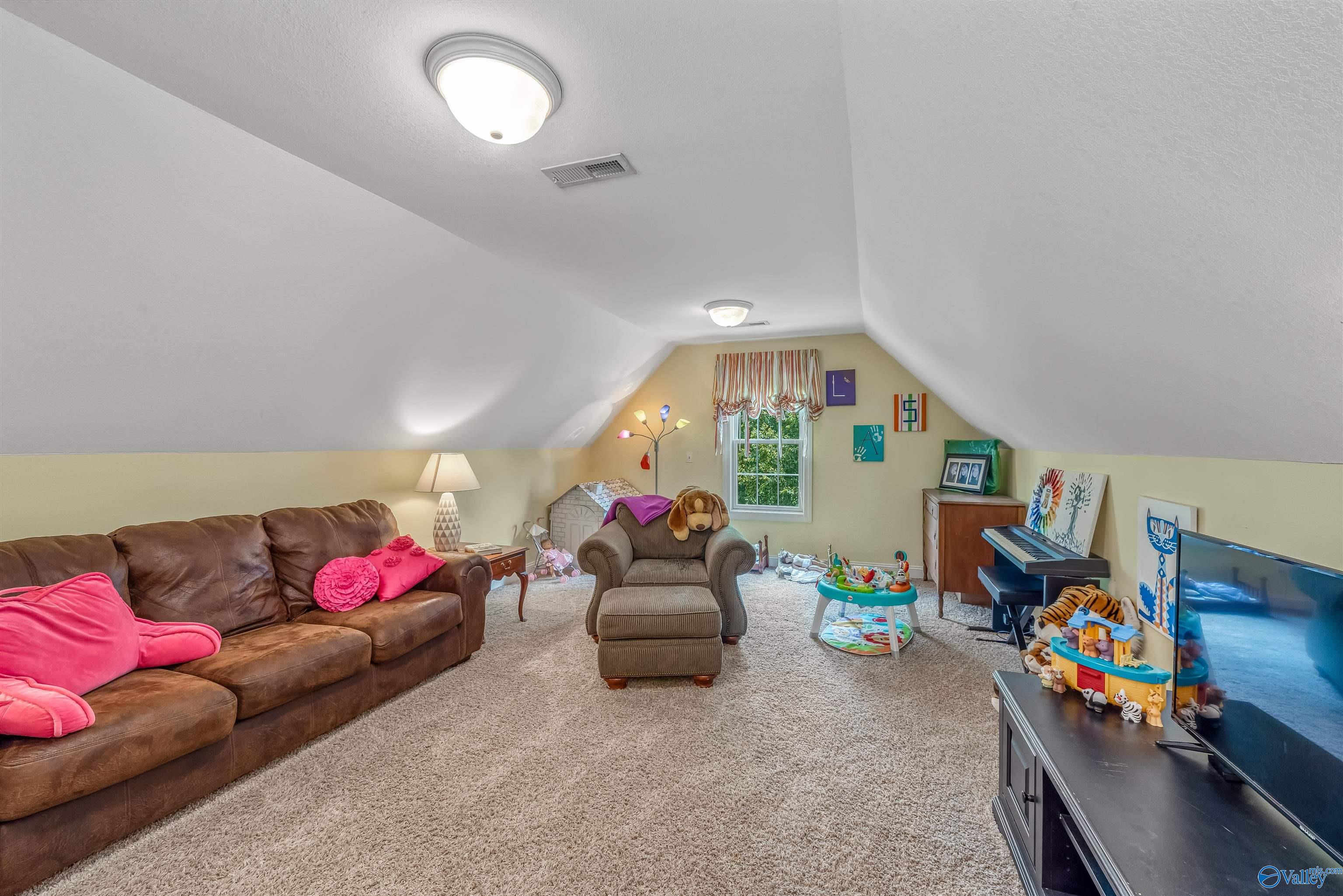 407 County Road 1027