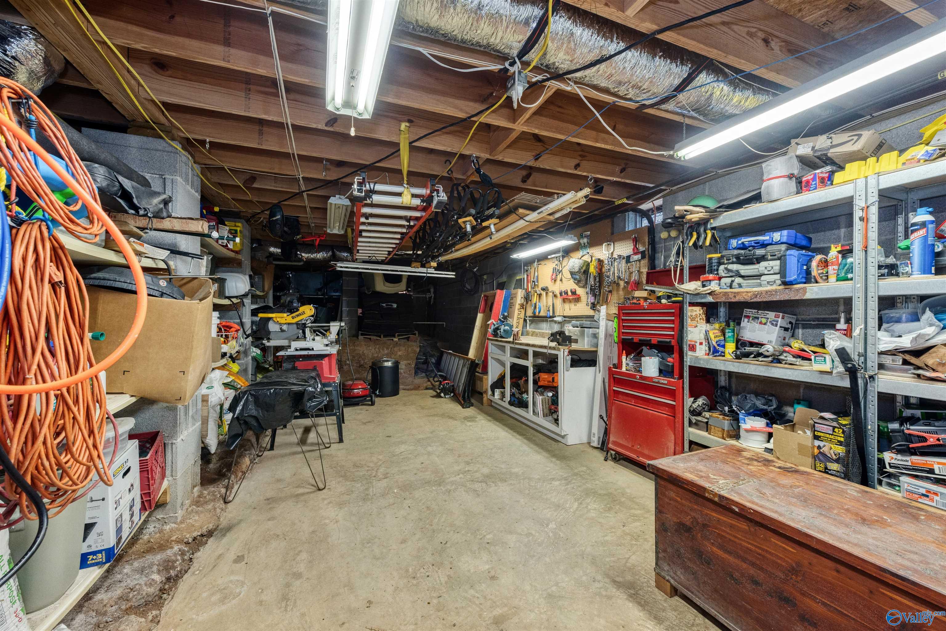407 County Road 1027