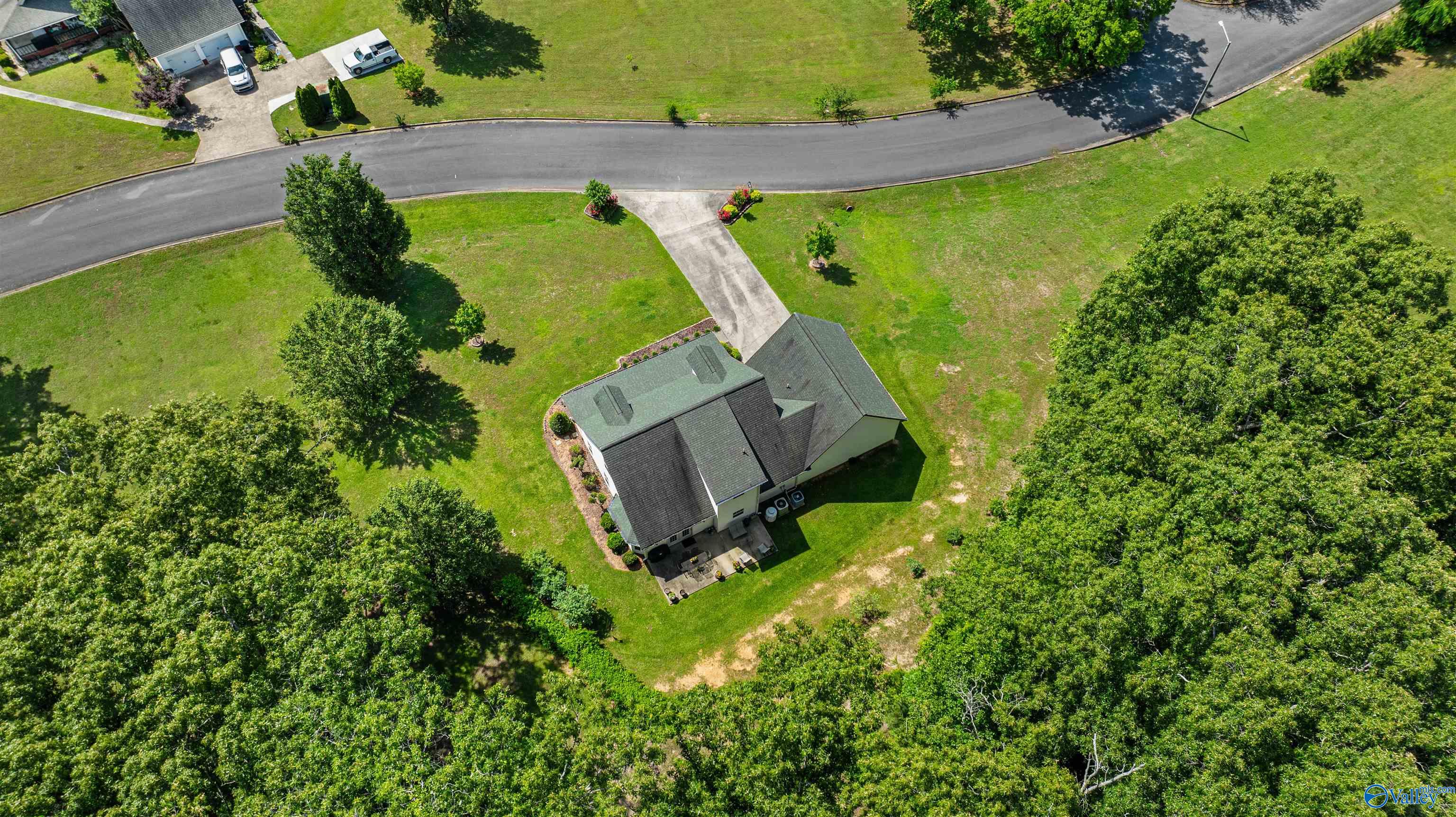 2560 Creek Road NW