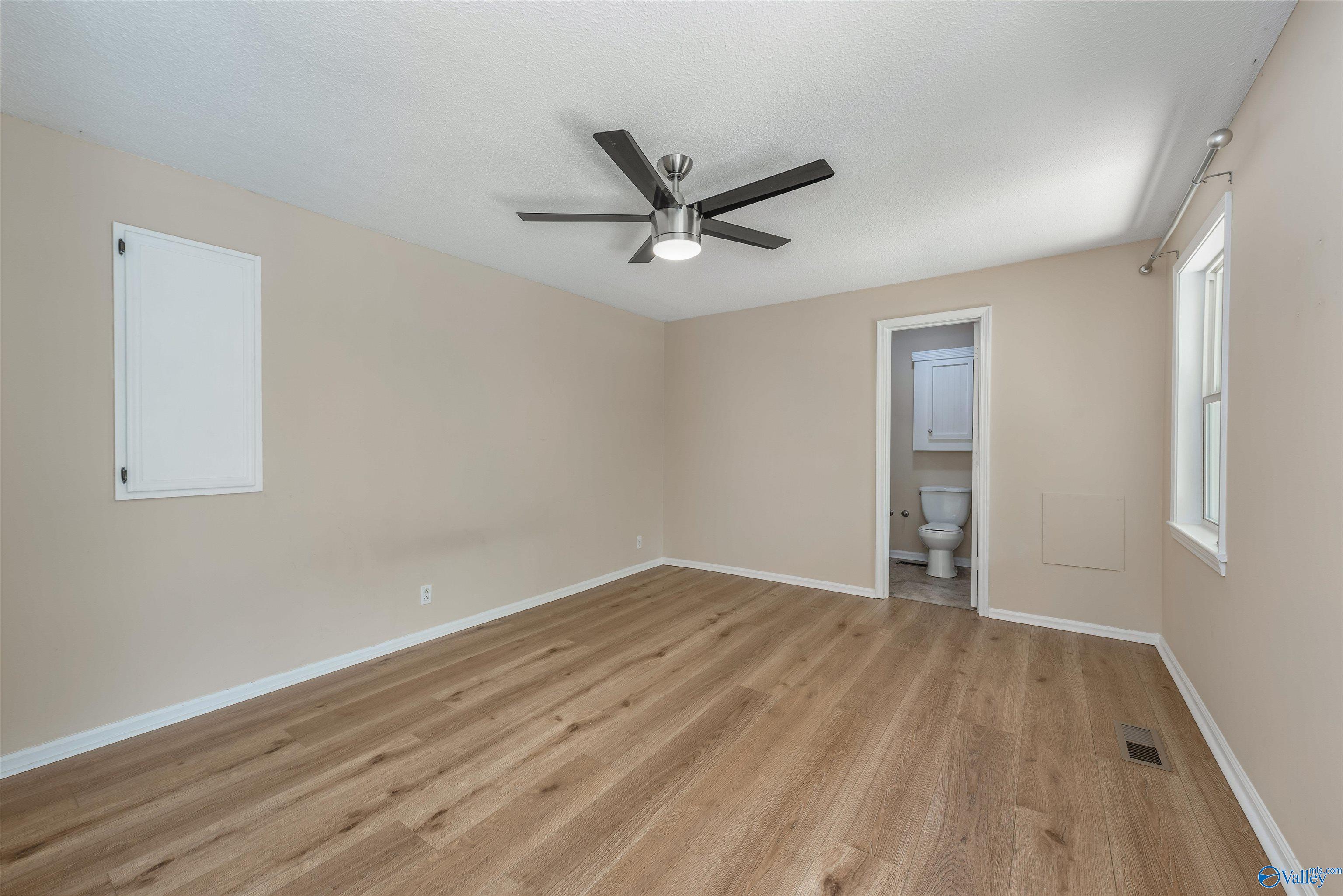 101 Dogwood Circle NW