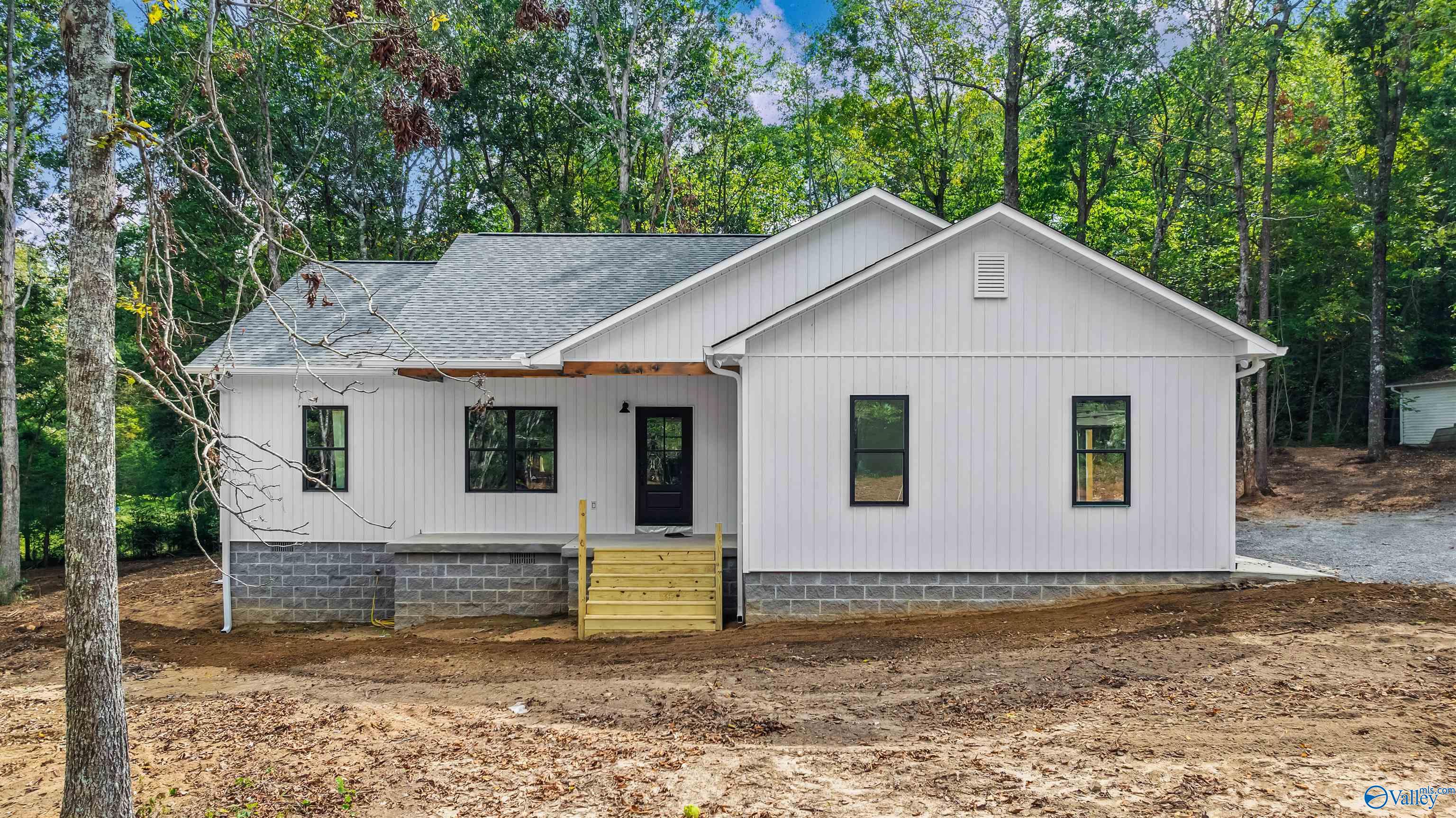 2109 Highland Drive NE