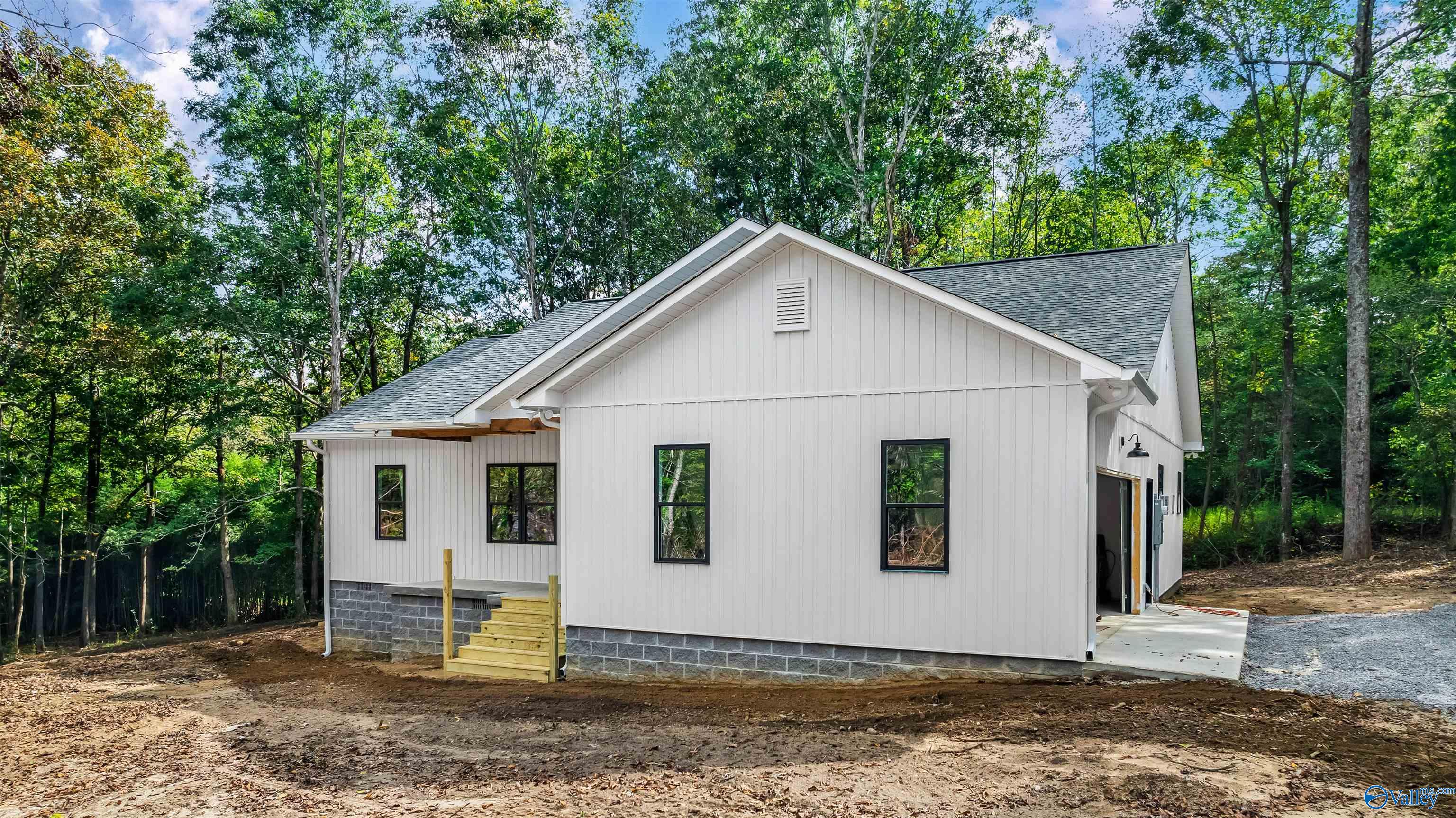 2109 Highland Drive NE