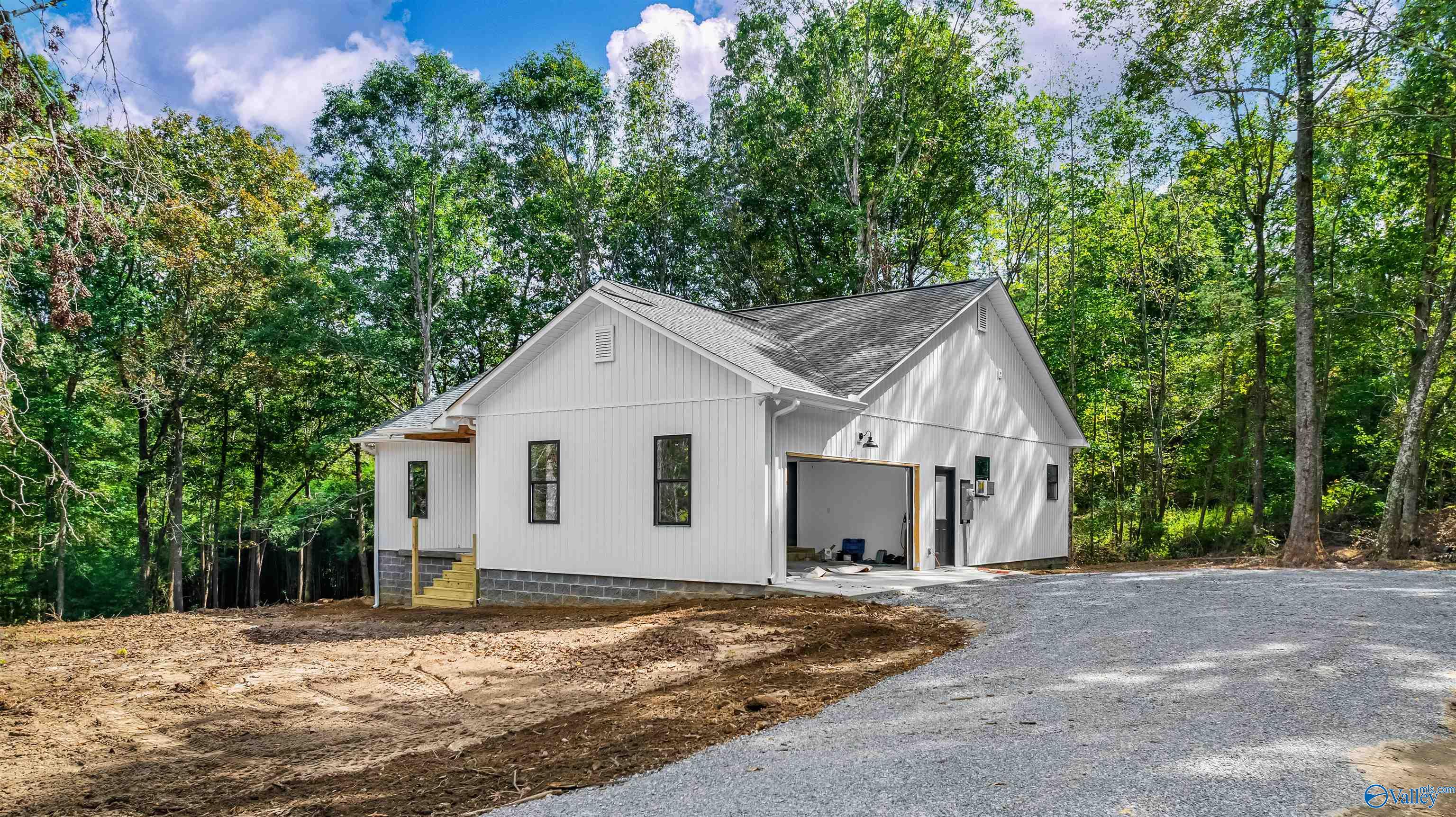 2109 Highland Drive NE
