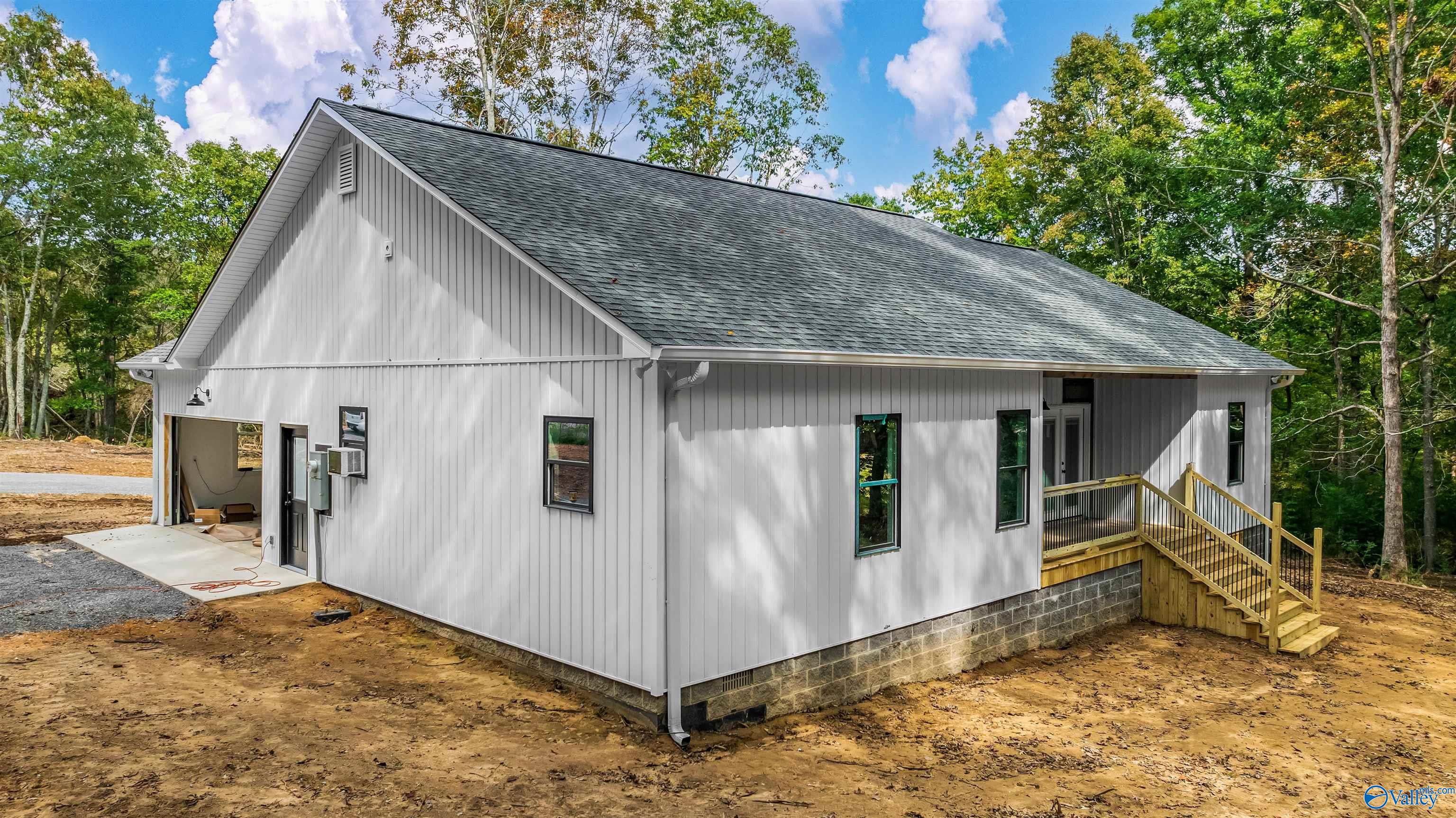 2109 Highland Drive NE
