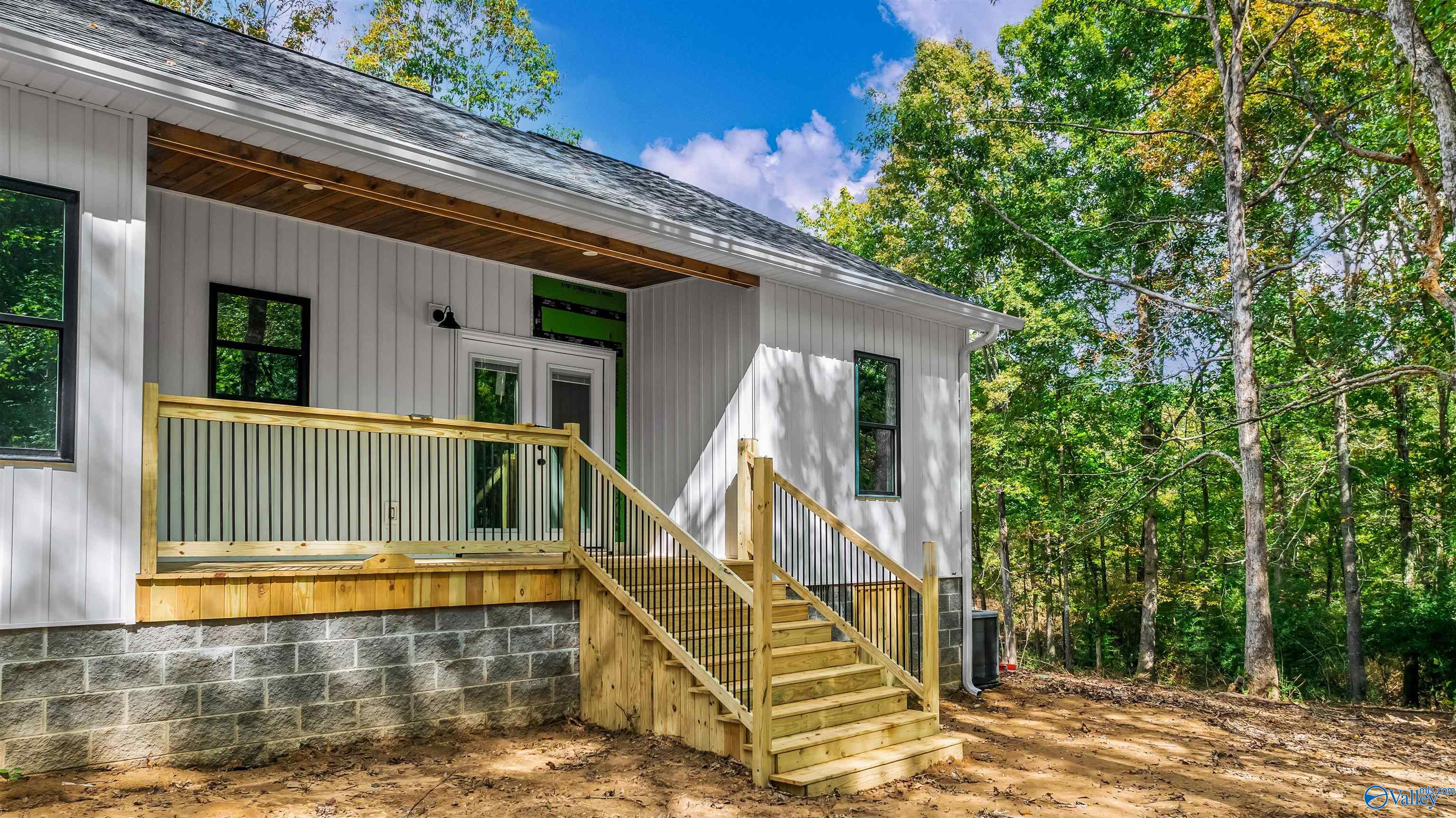 2109 Highland Drive NE