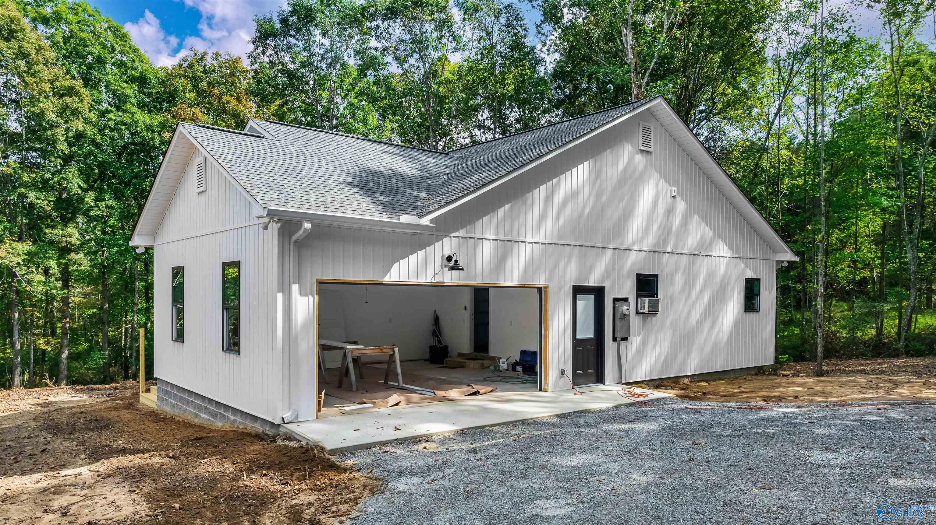 2109 Highland Drive NE
