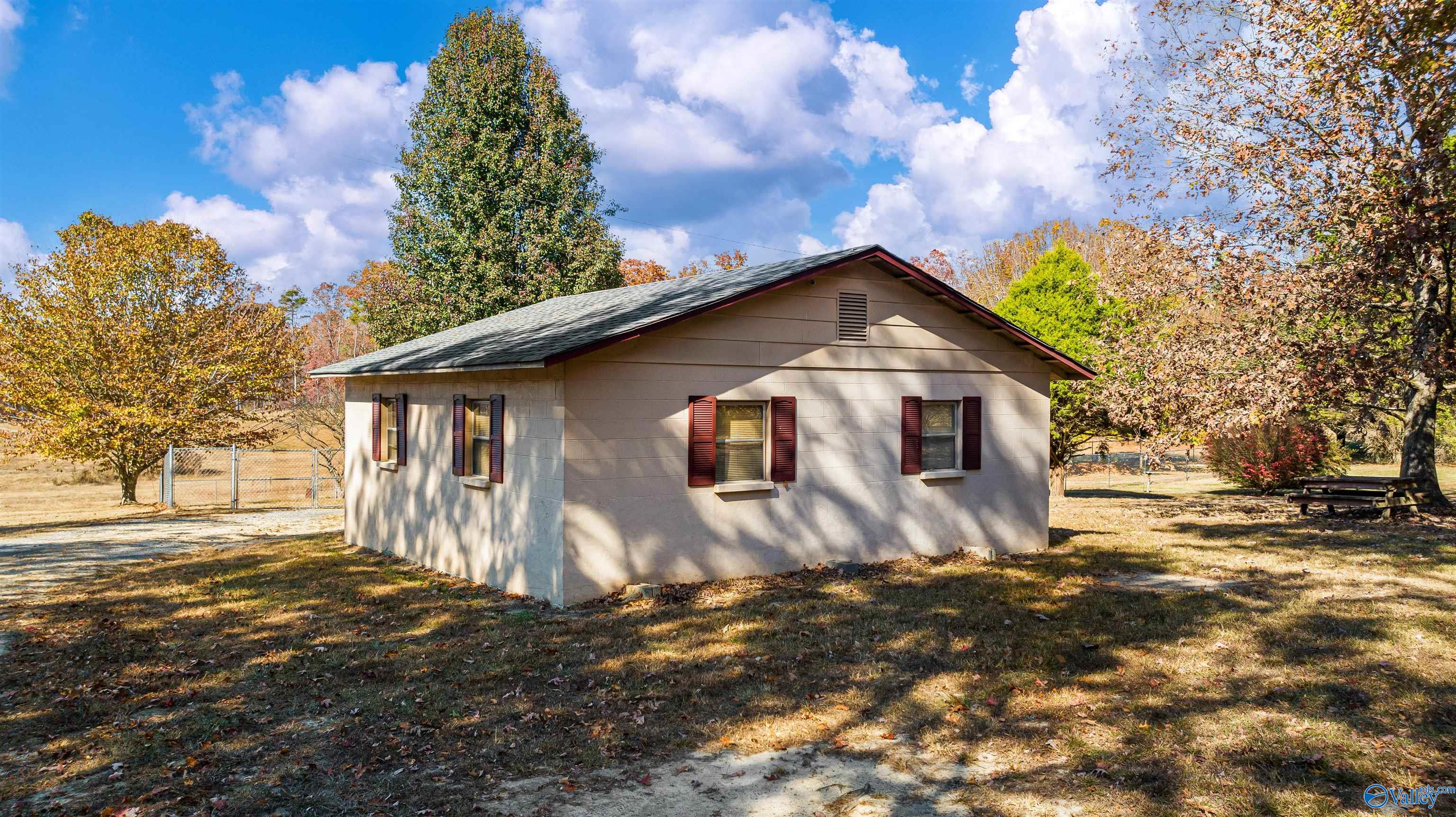949 County Road 153