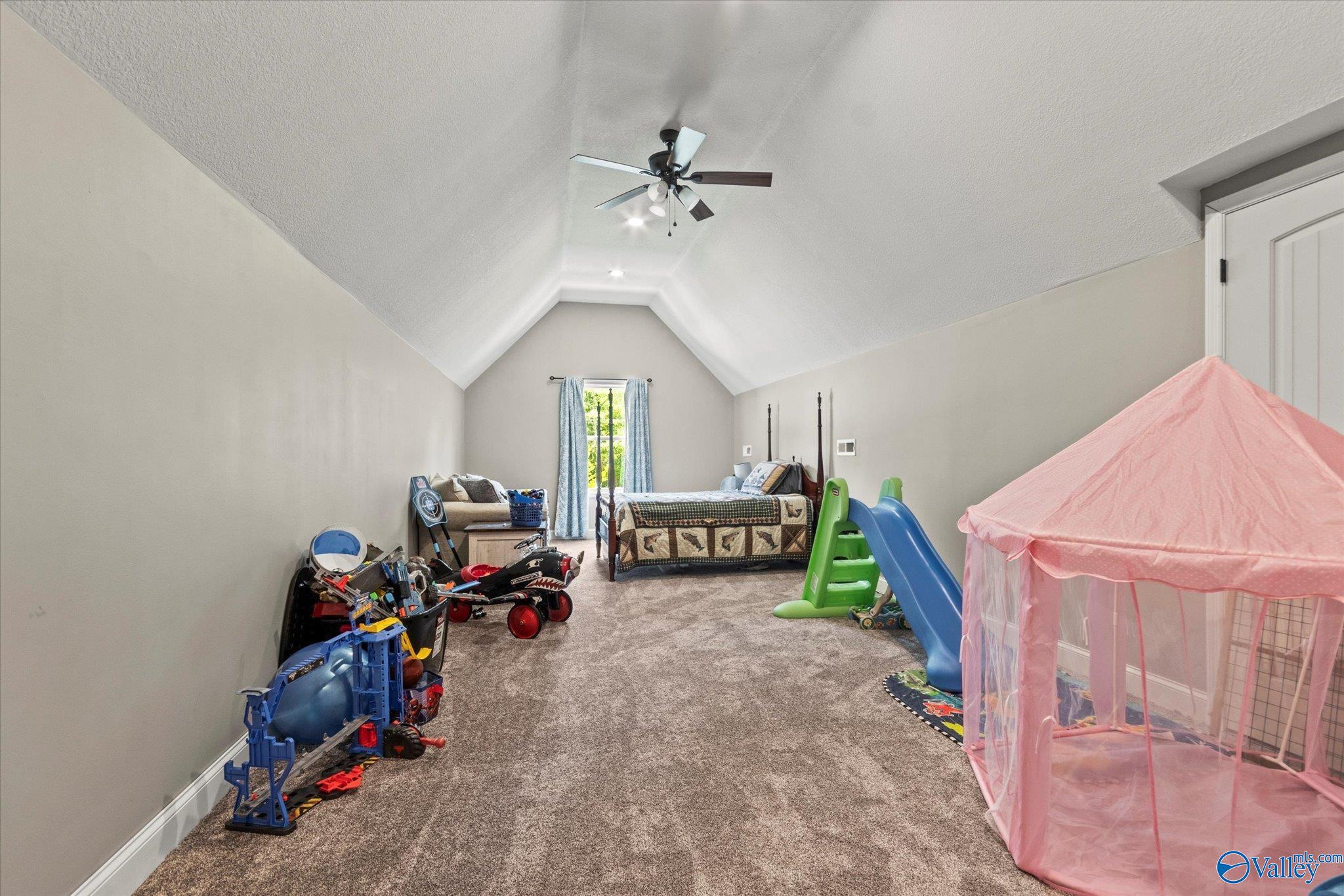 593 Weatherly Avenue