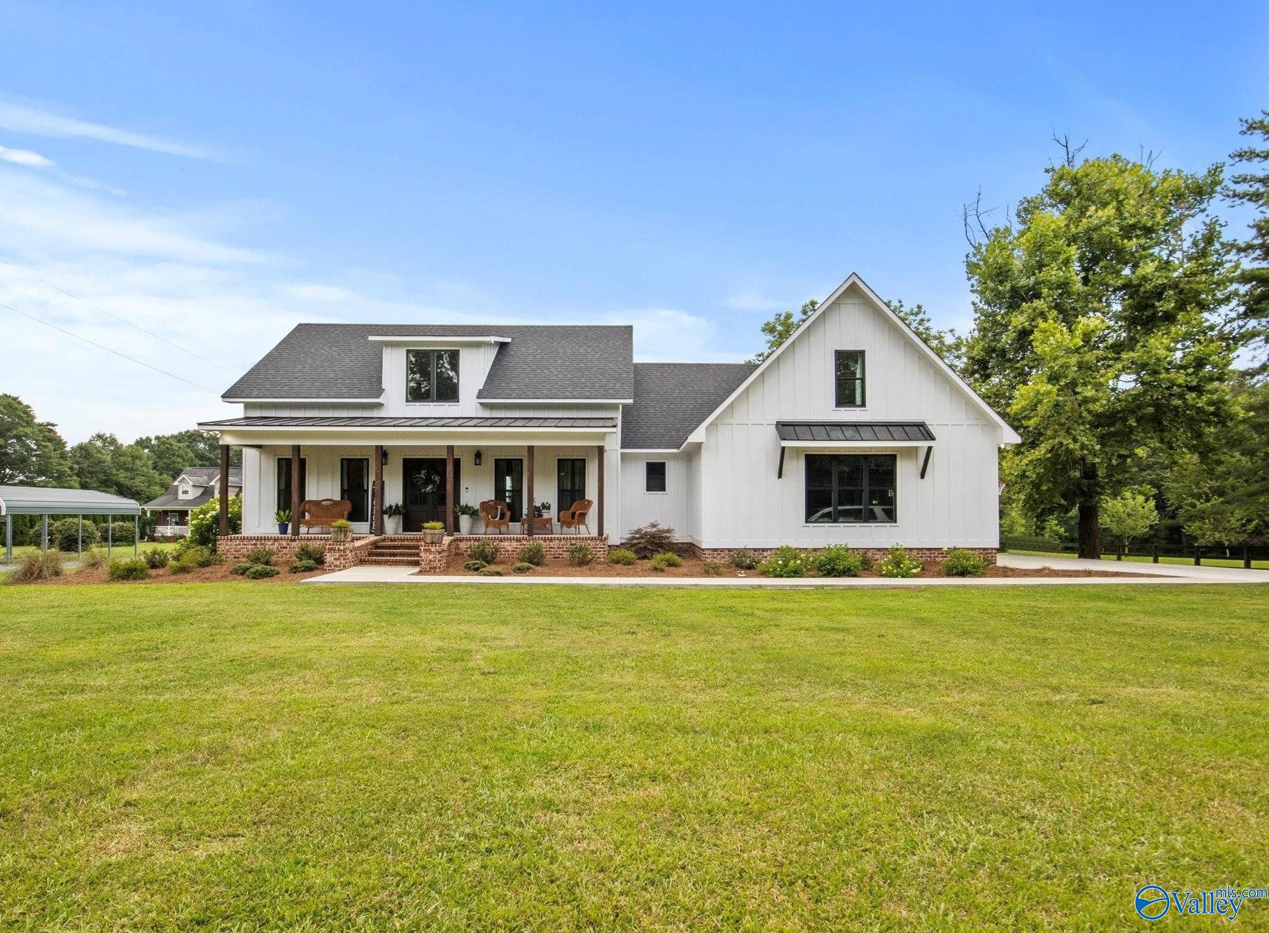 593 Weatherly Avenue