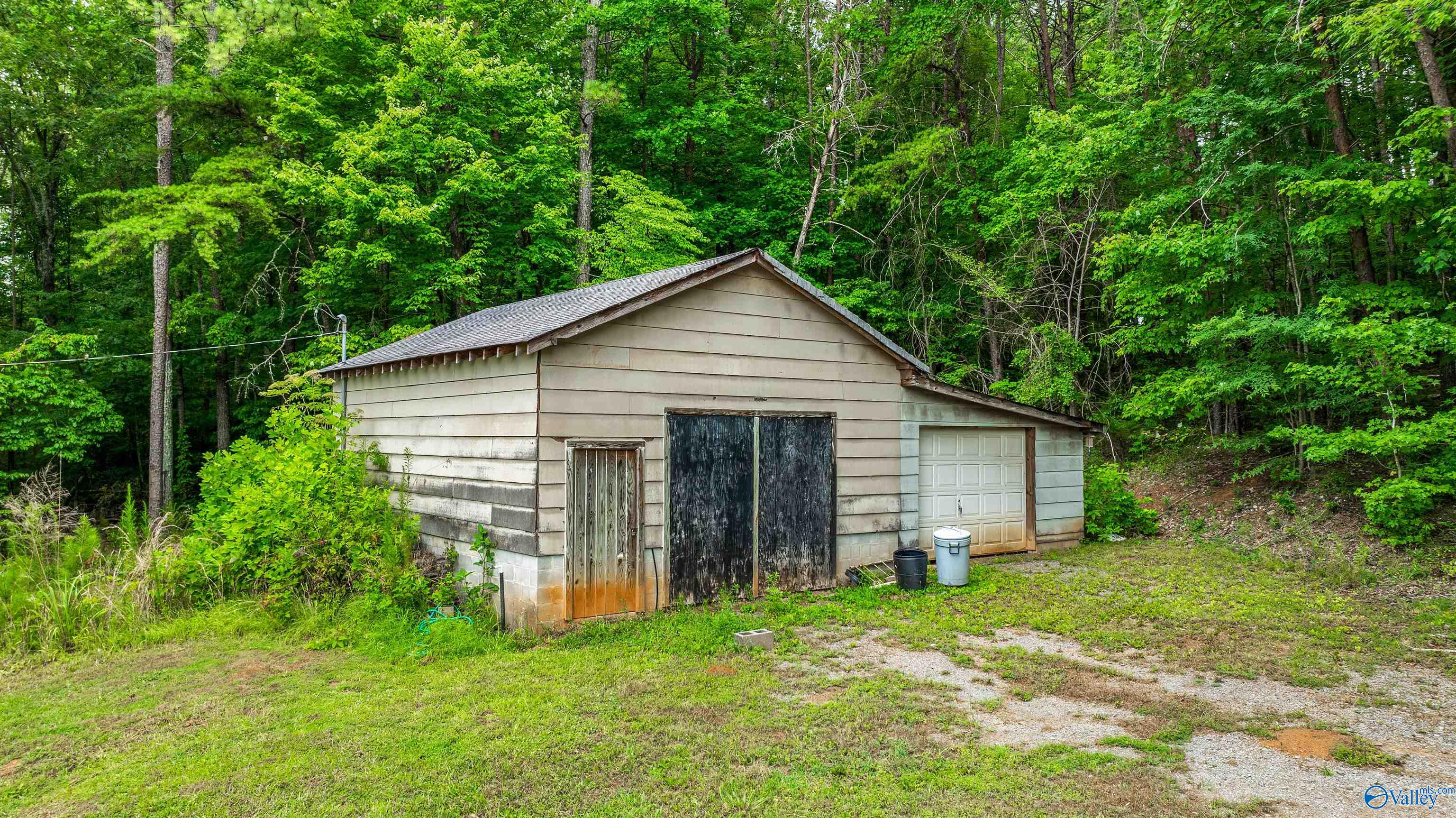 840 County Road 810
