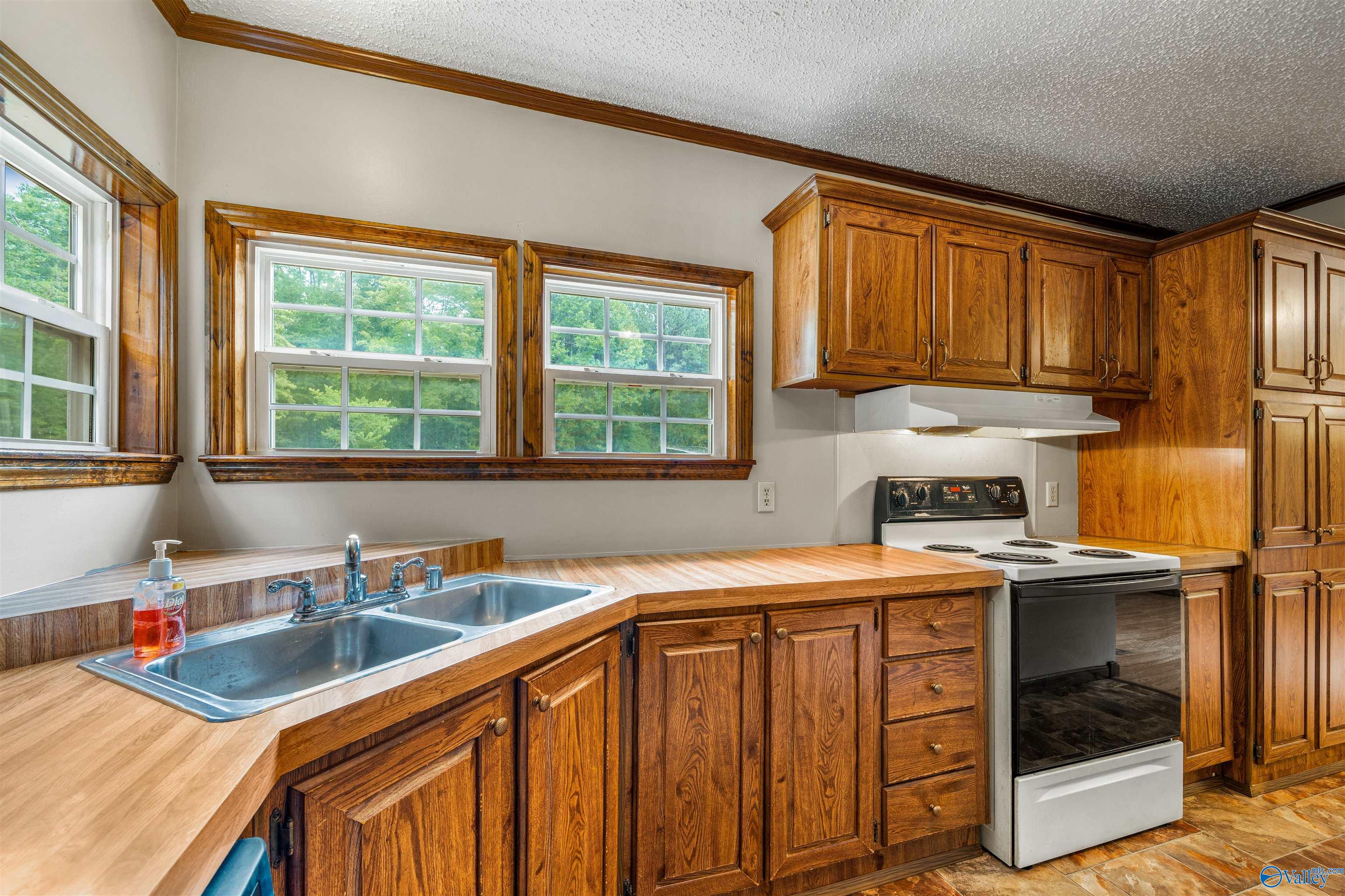 840 County Road 810