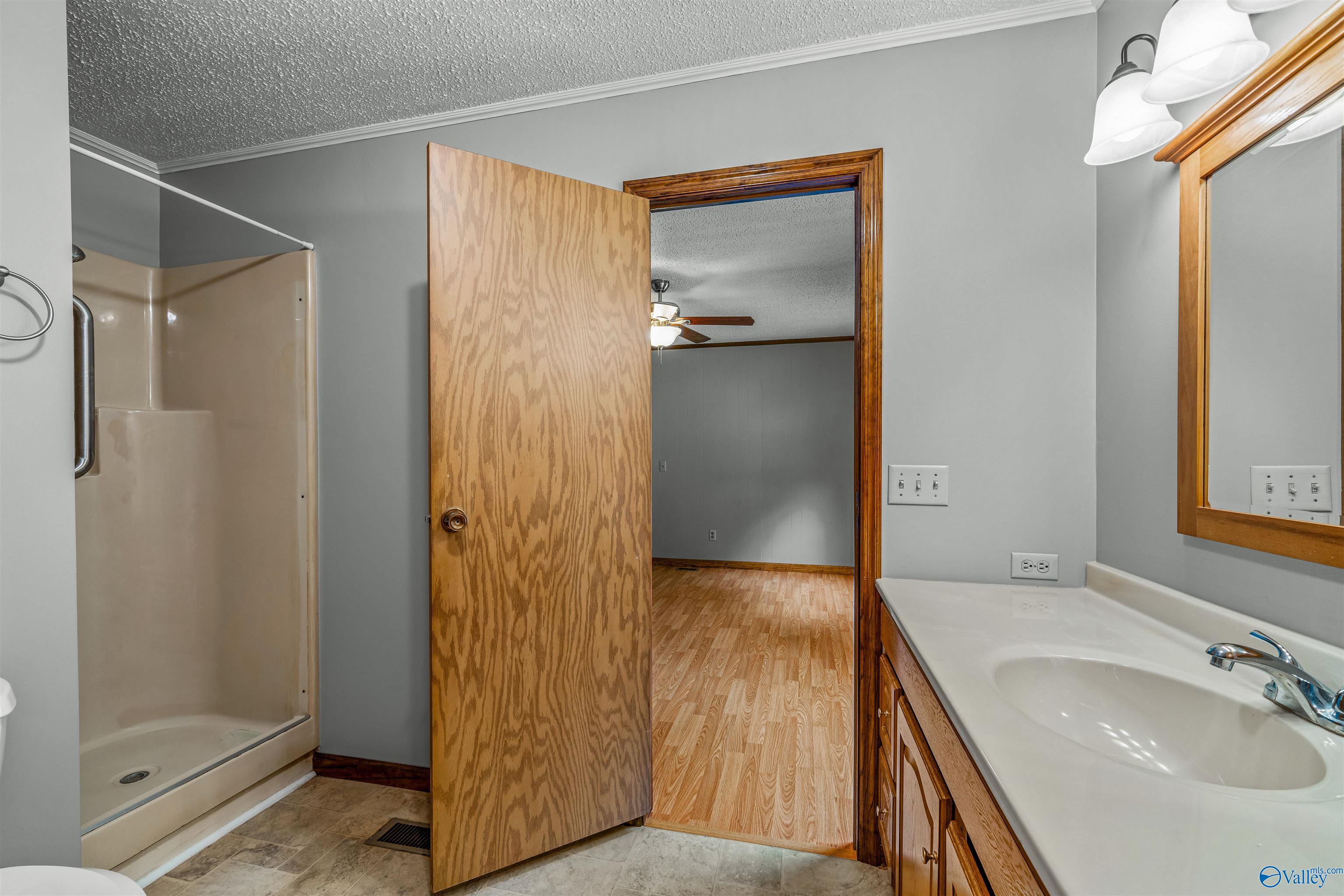 840 County Road 810