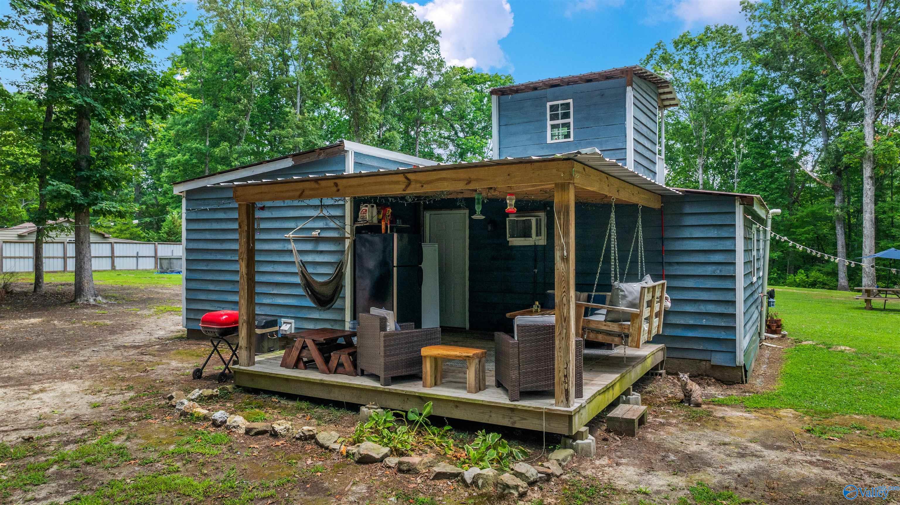 4467 East River Road