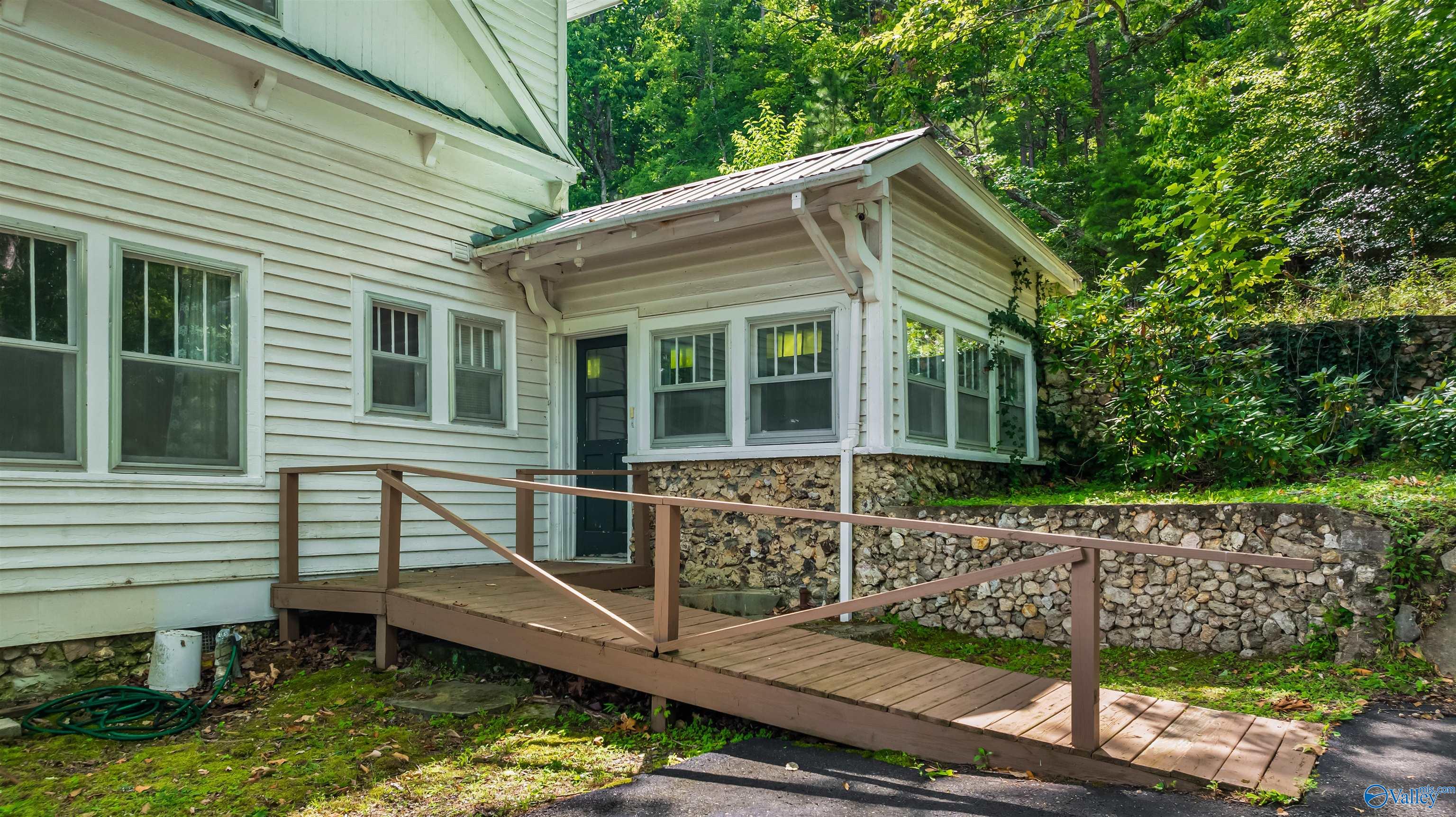17 High Avenue