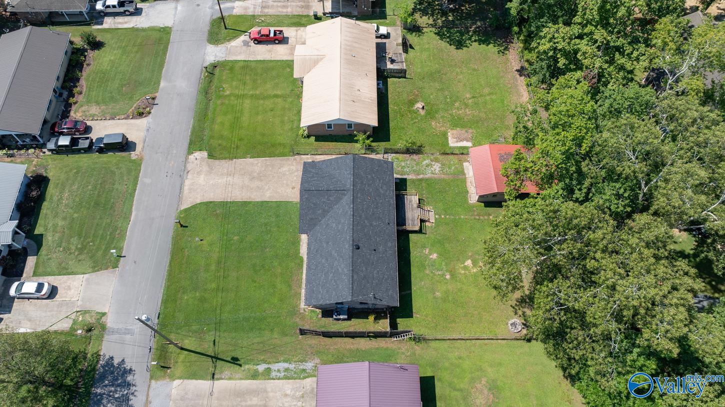322 Sharon Street