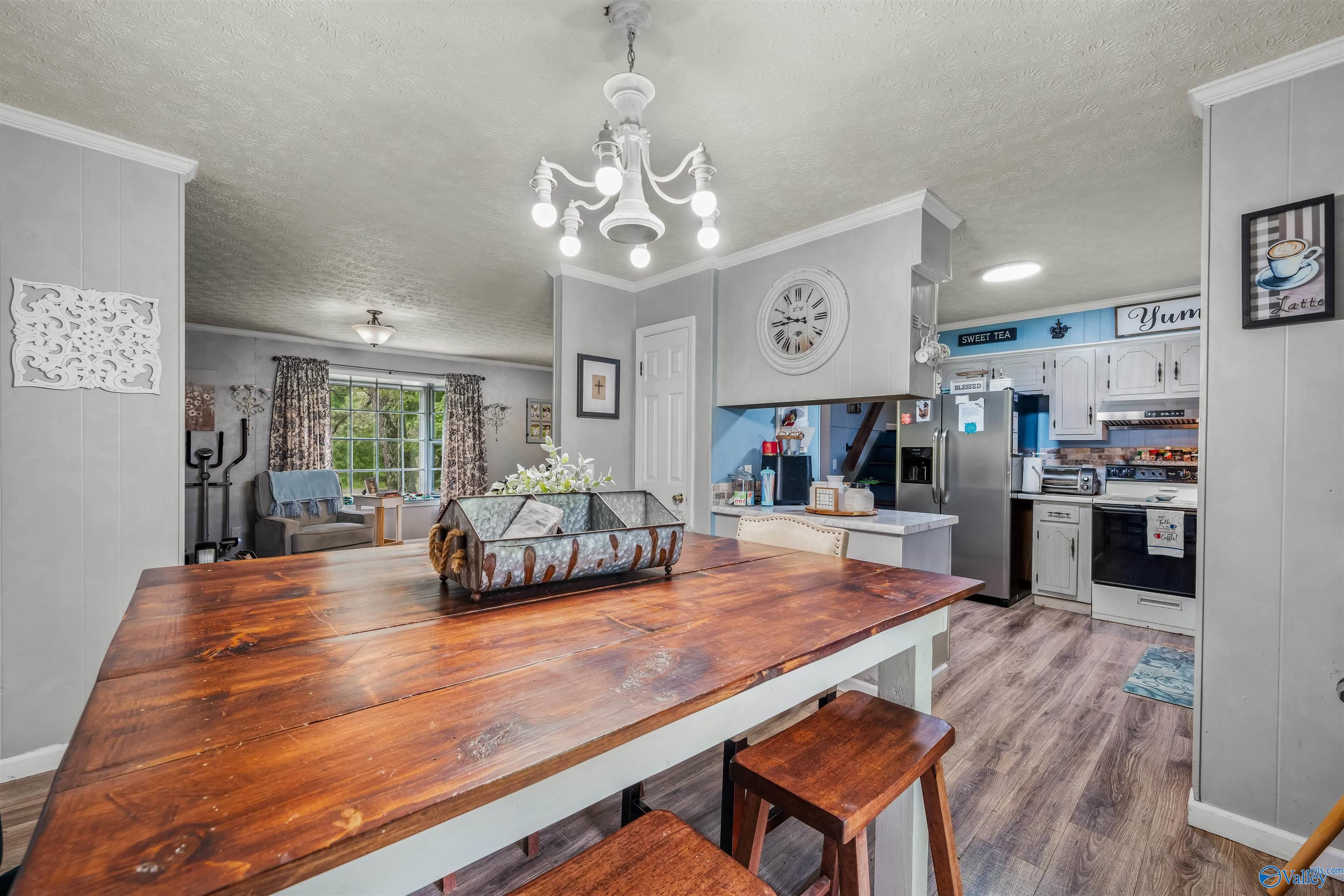 1003 Hammonds Road