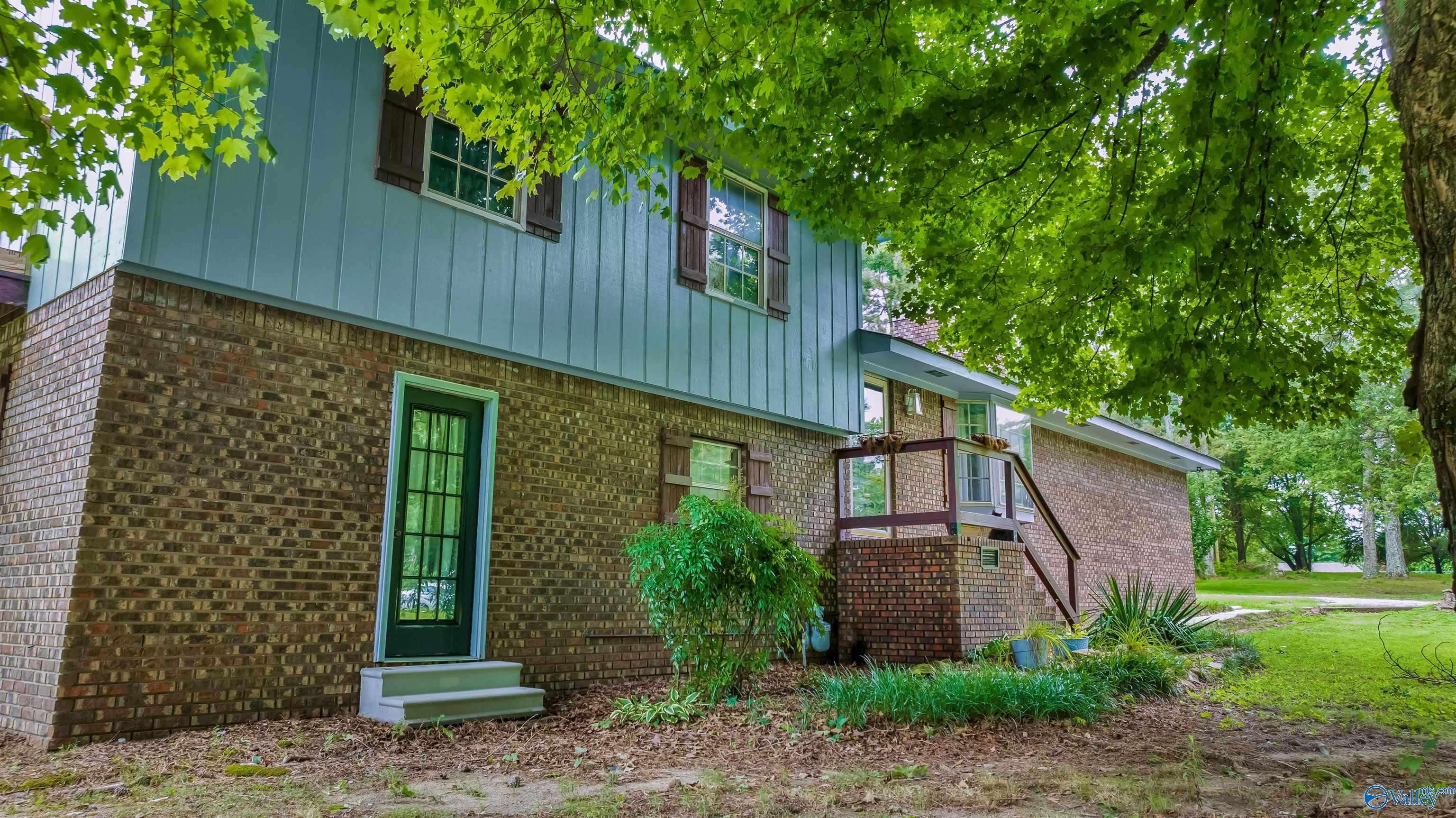 1003 Hammonds Road