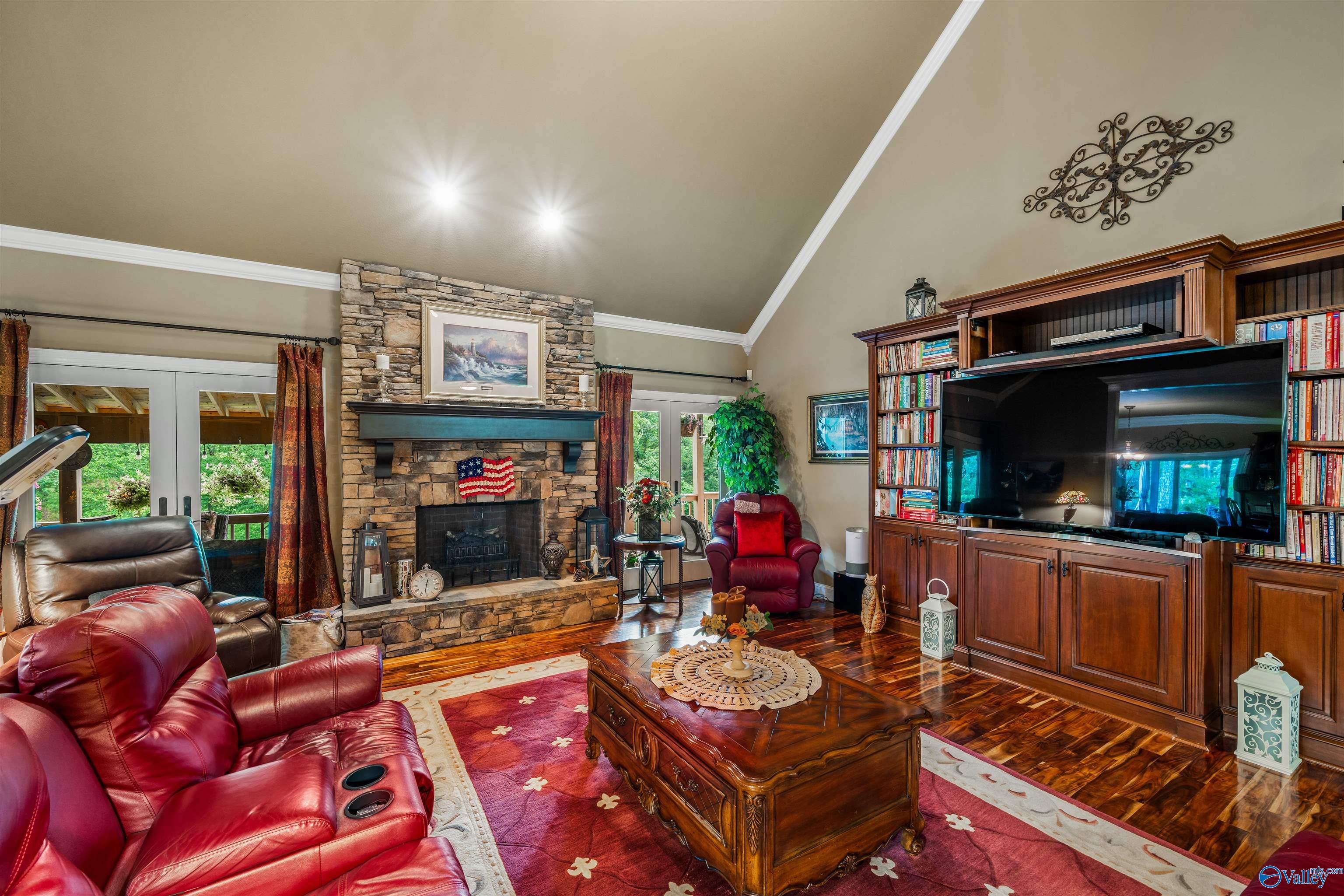 412 County Road 1027
