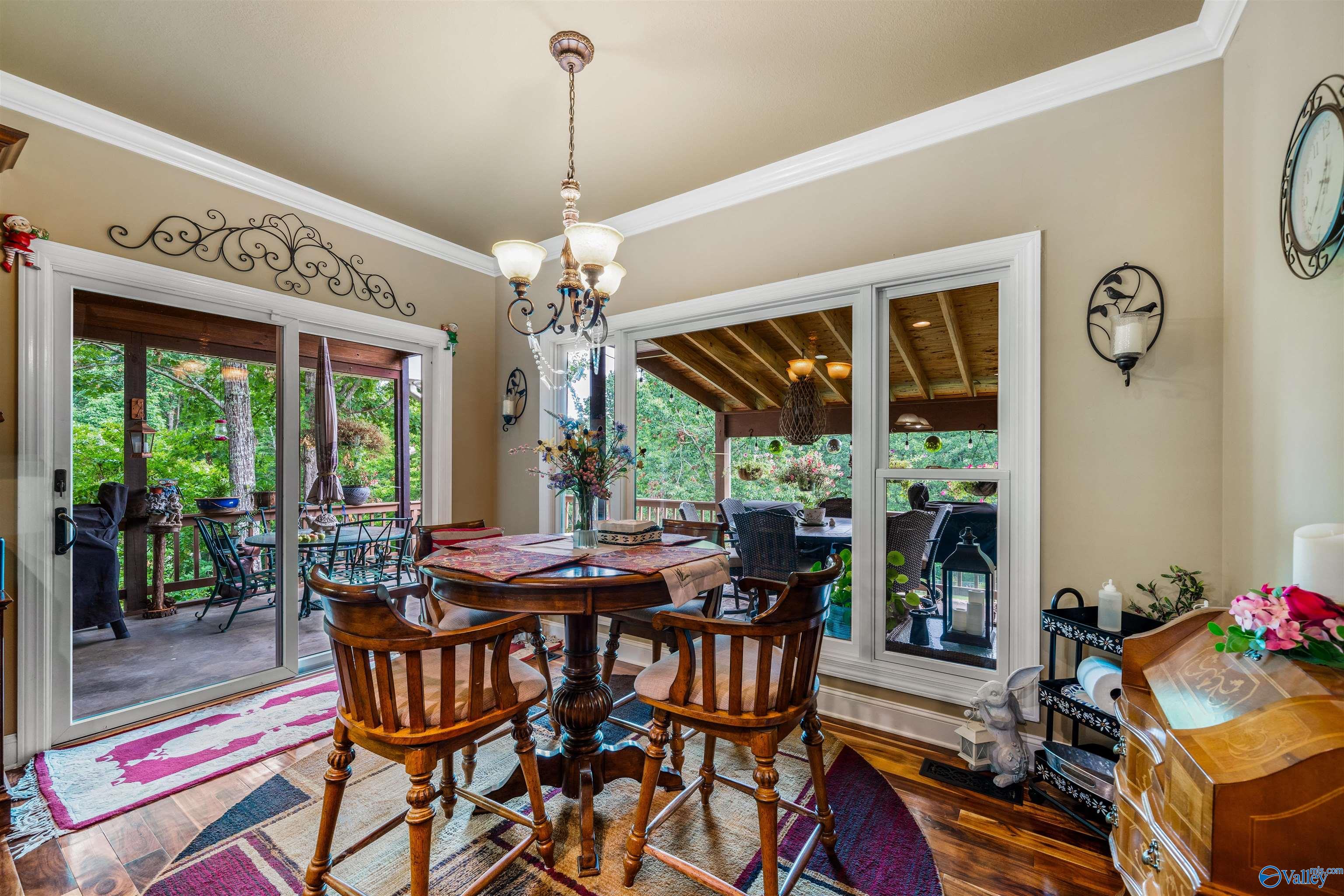 412 County Road 1027