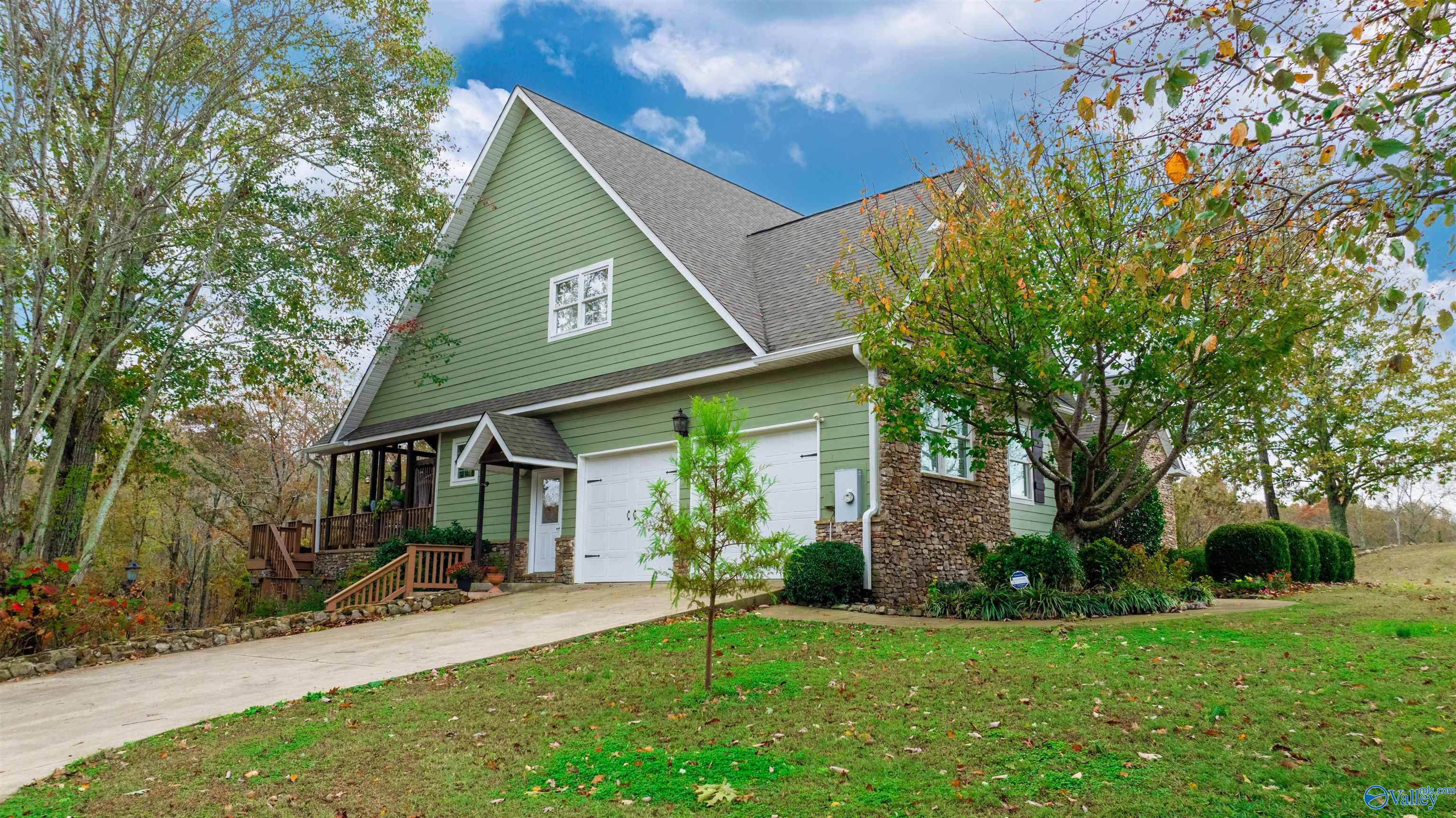 412 County Road 1027