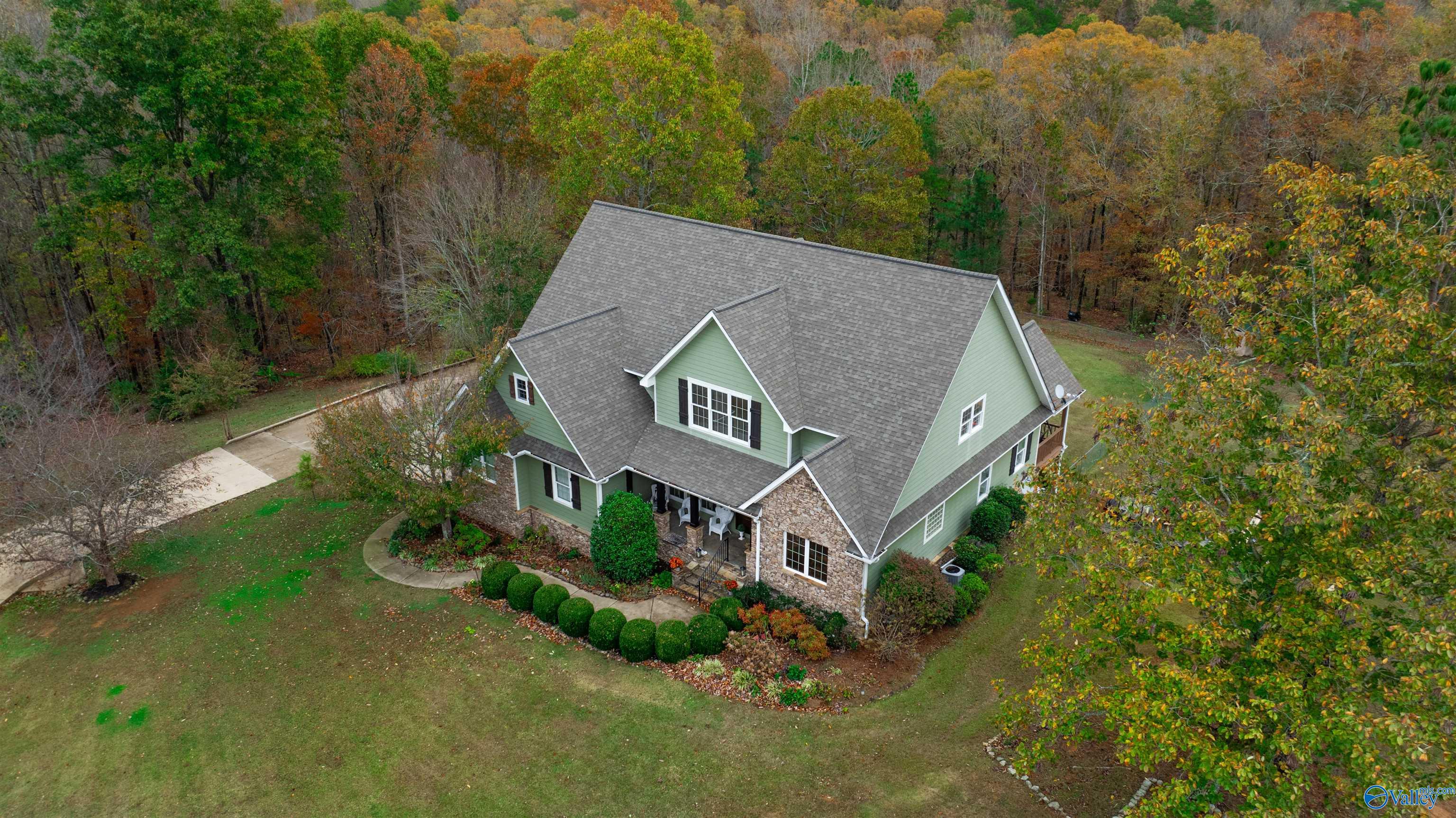 412 County Road 1027