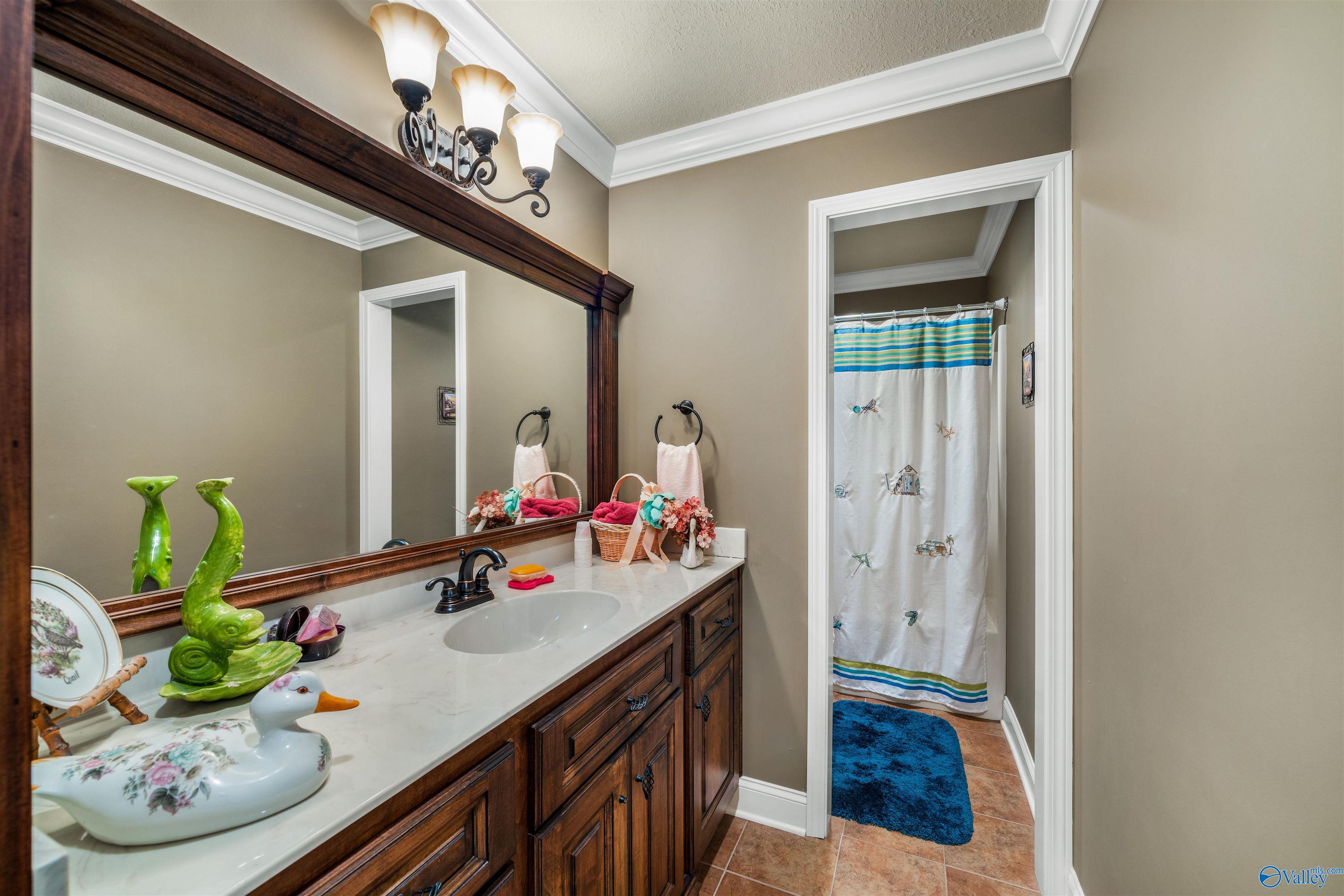 412 County Road 1027