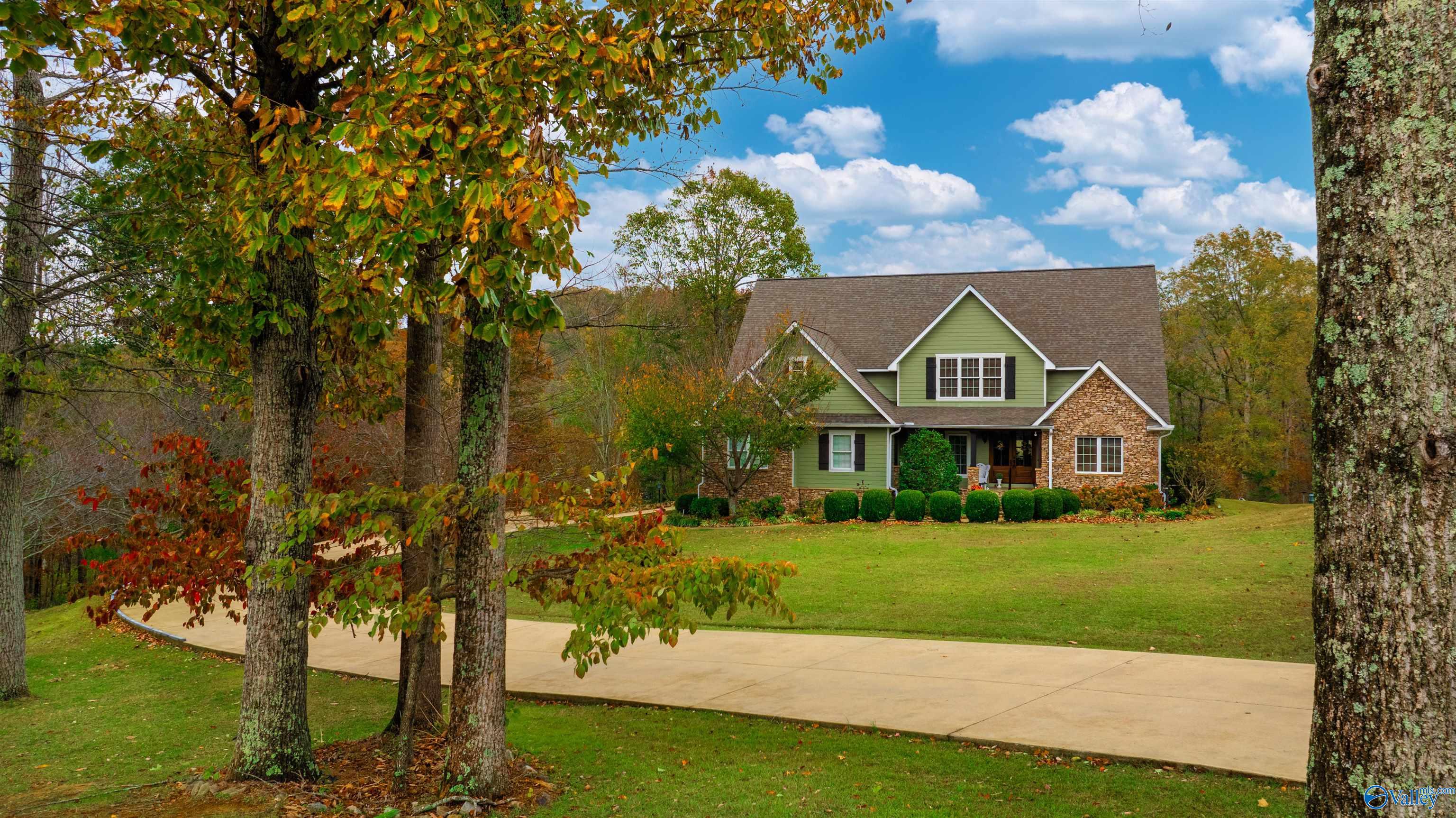 412 County Road 1027