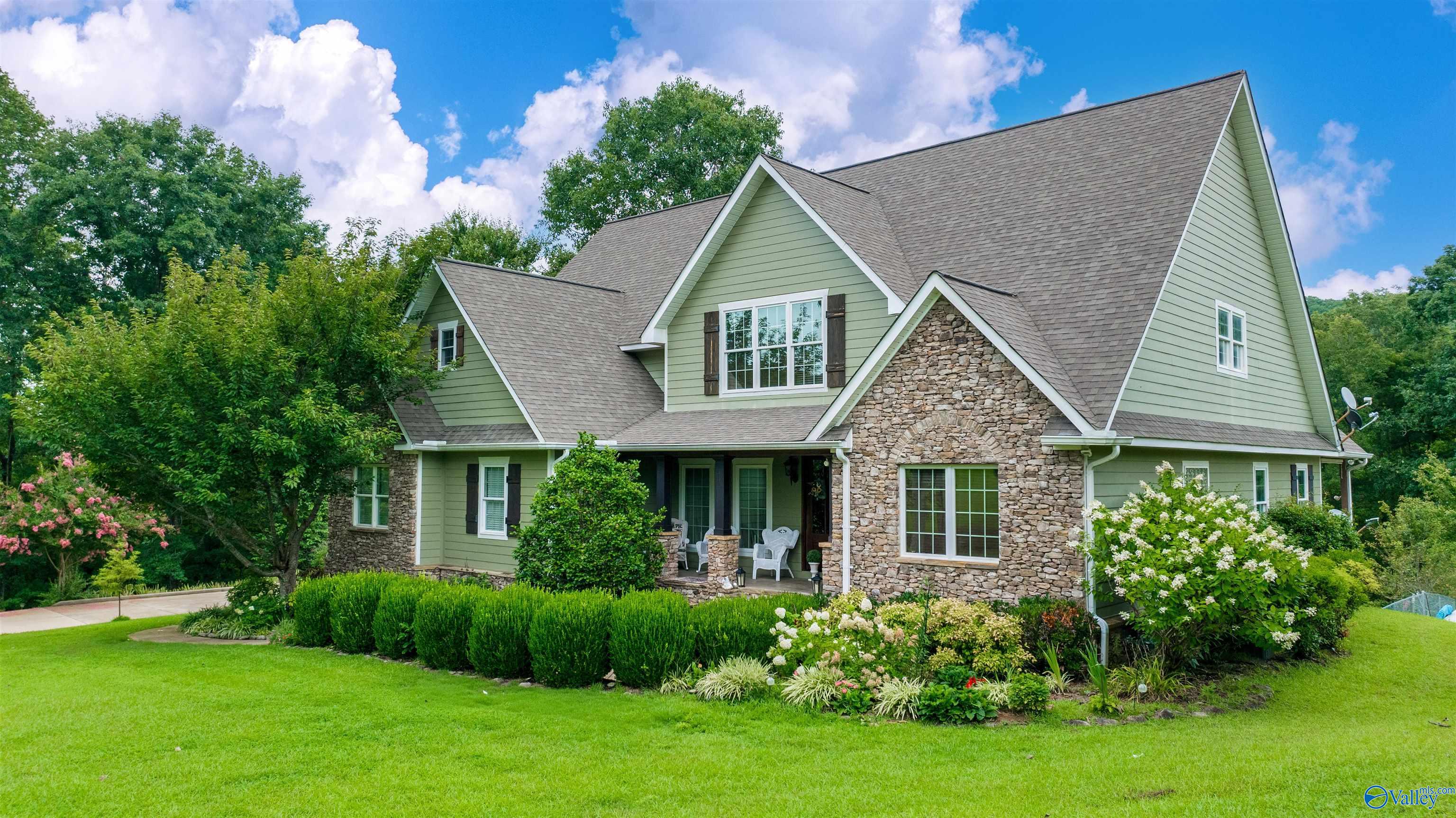 412 County Road 1027