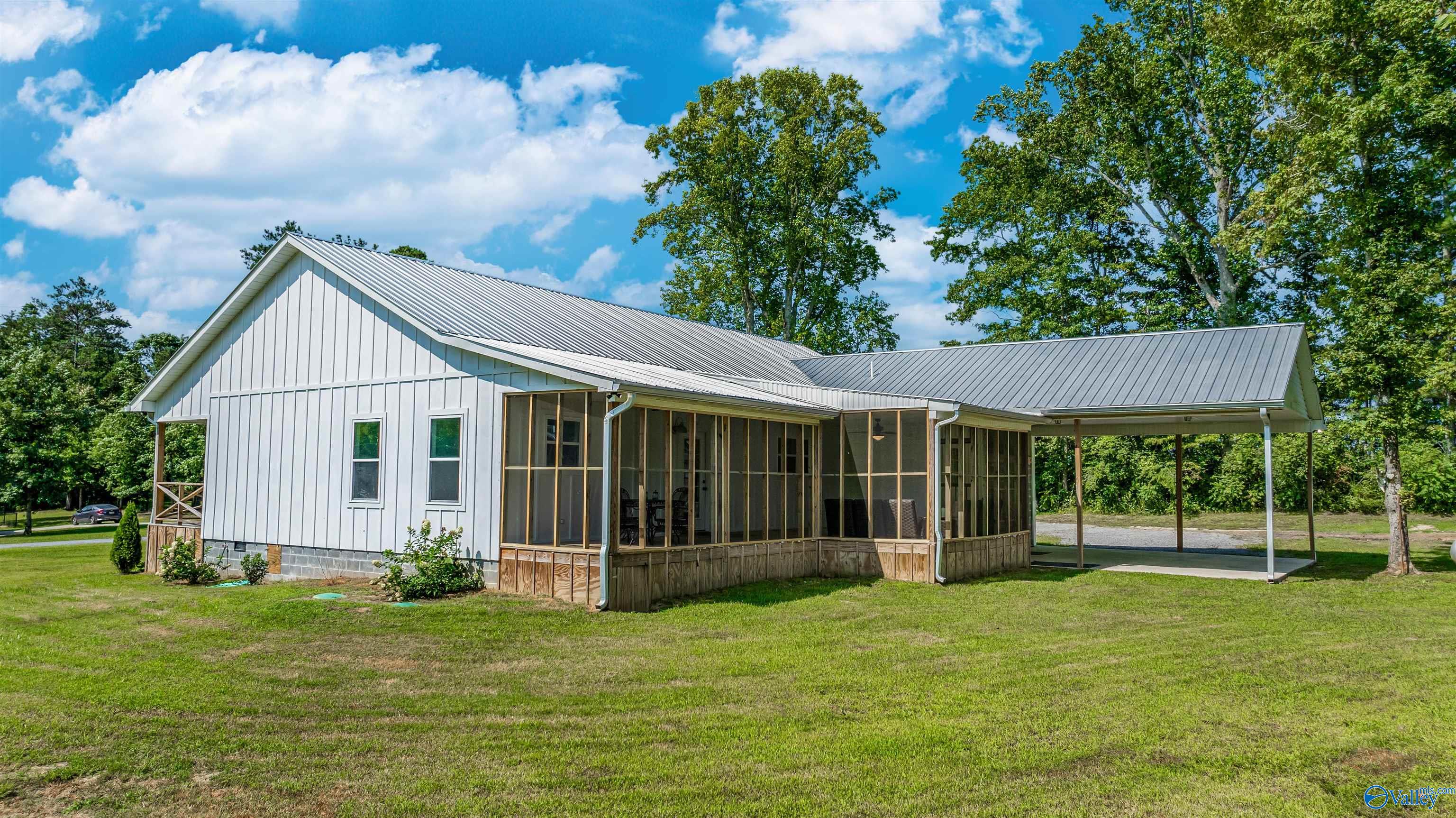 238 Hale Lane