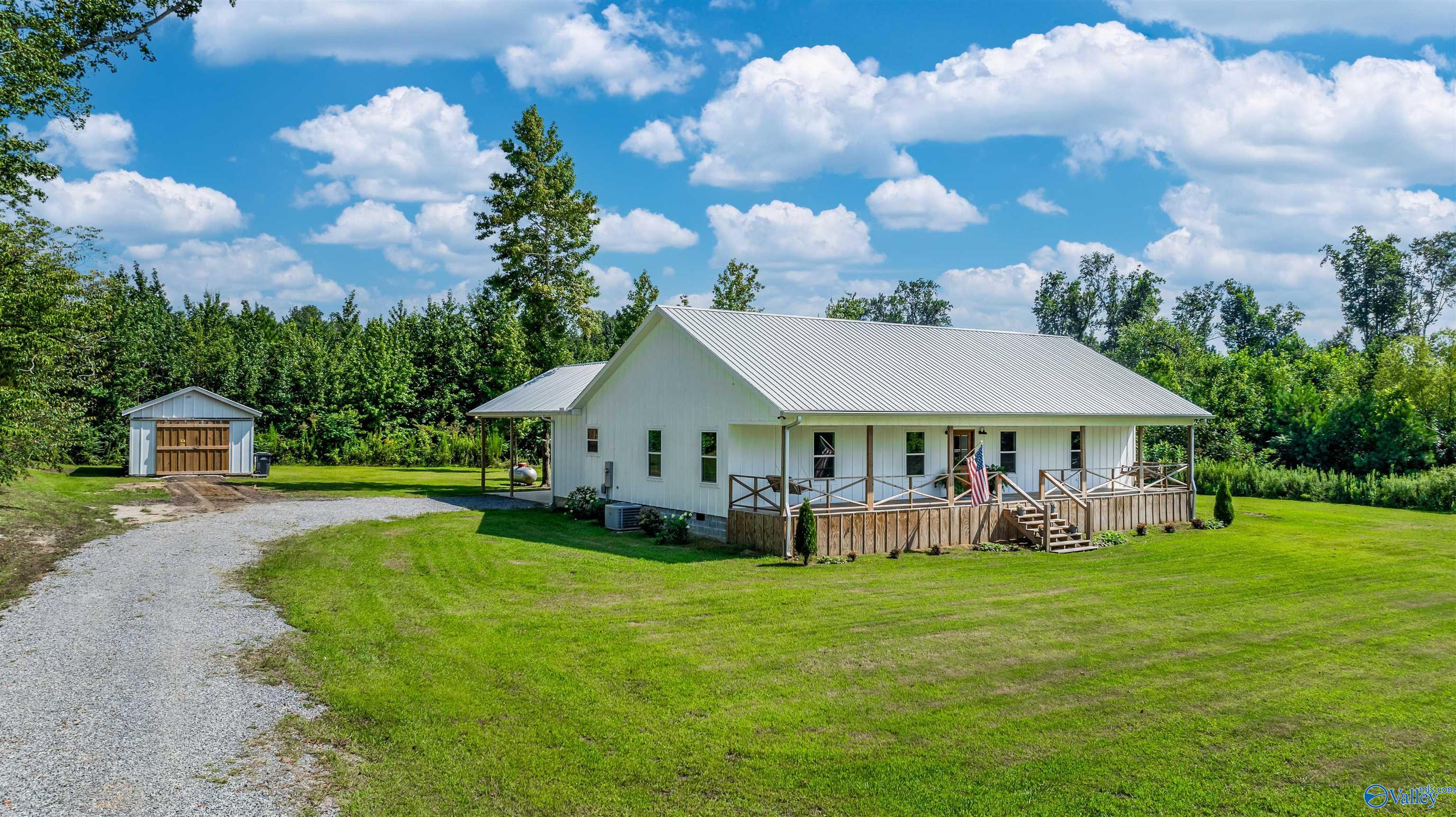 238 Hale Lane